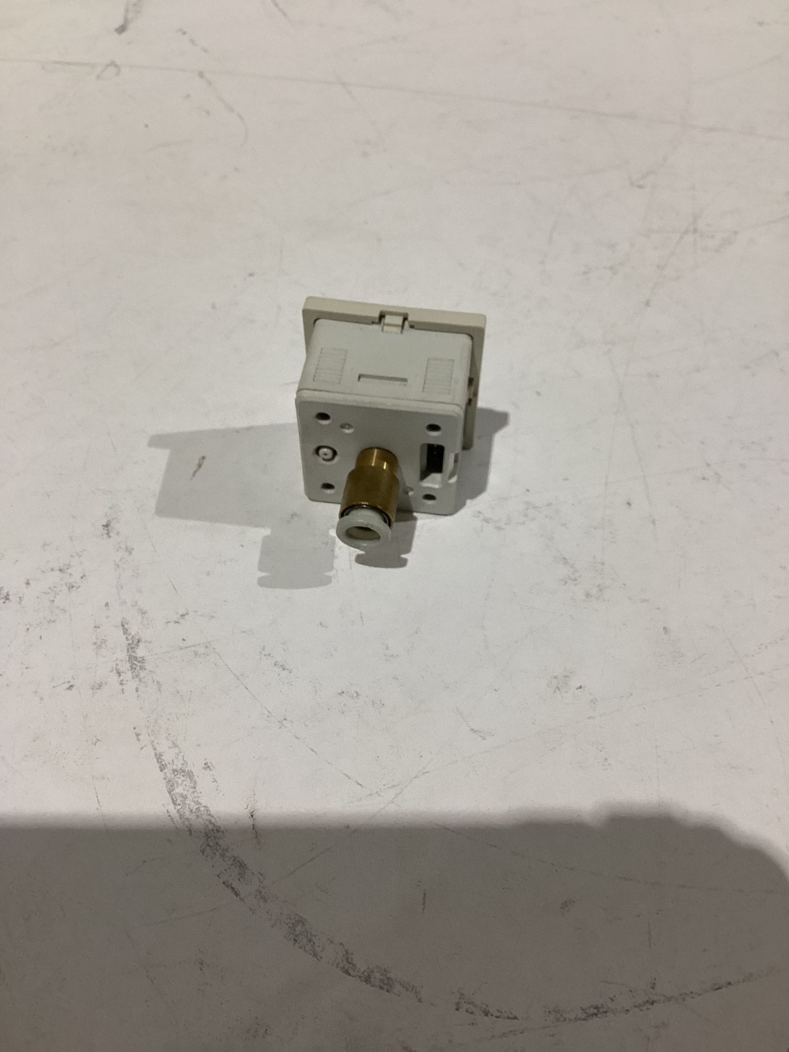 SMC 1SE20A-V Digital Pressure Switch USED 1