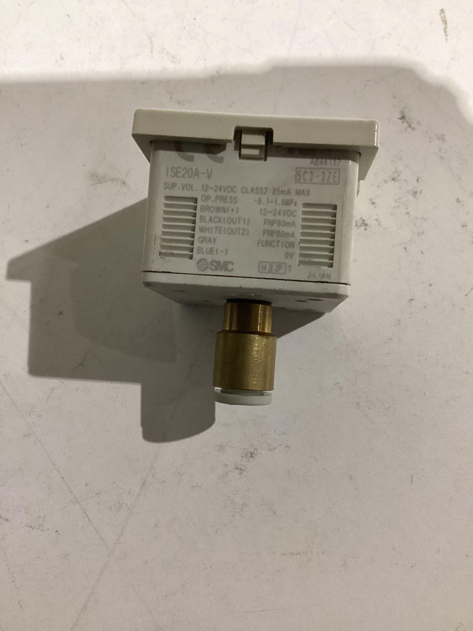 SMC 1SE20A-V Digital Pressure Switch USED 2