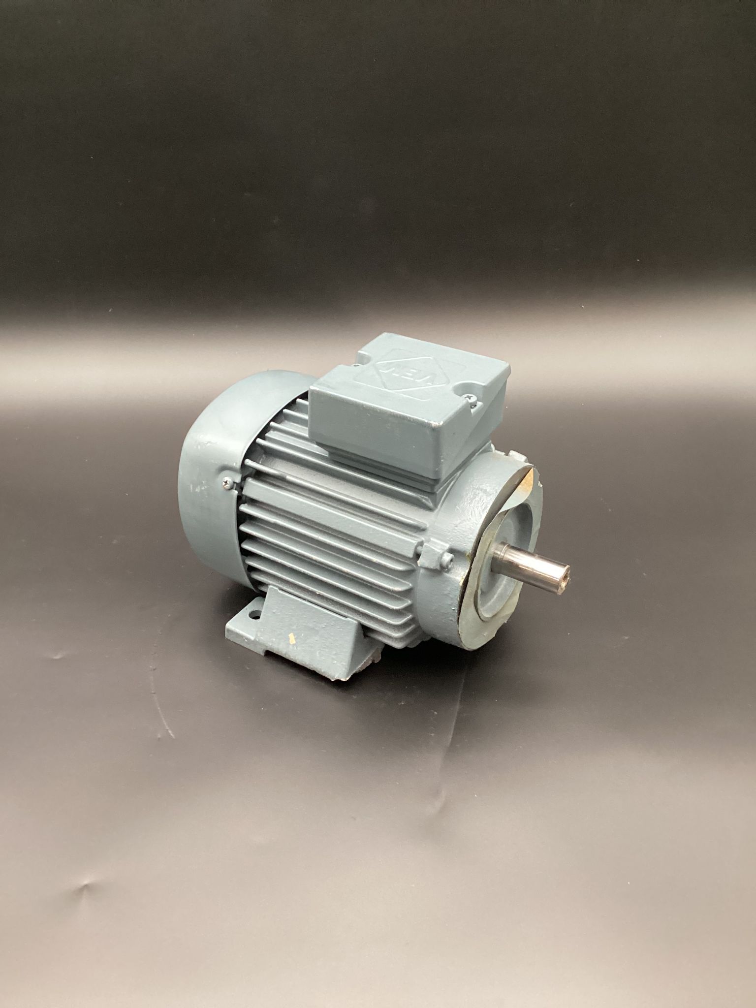 VEM K21R-80-G-4 2-Speed Motor USED 0