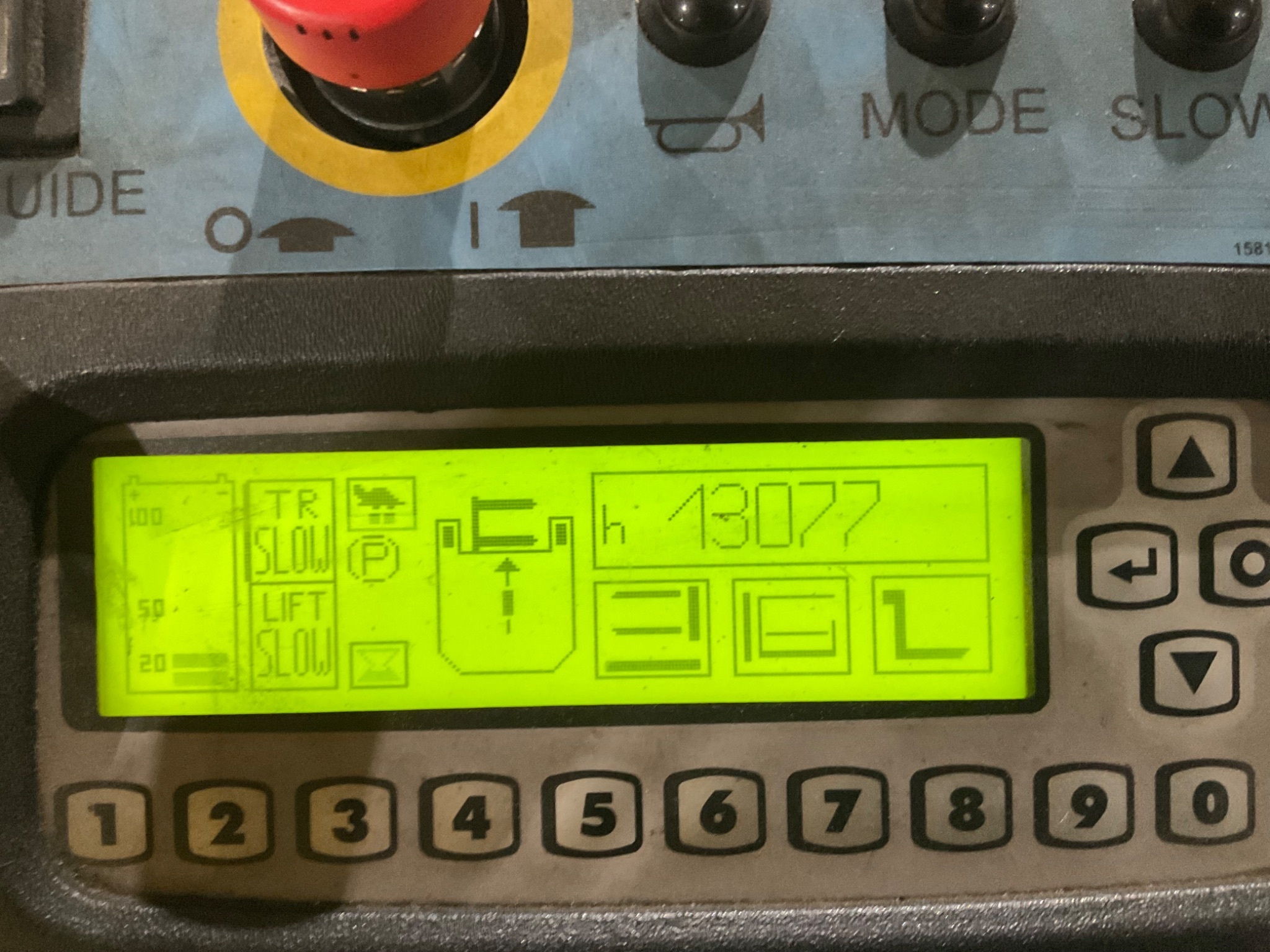 HYSTER V35ZMU TURRET TRUCK 3,500LB CAPACITY USED 9