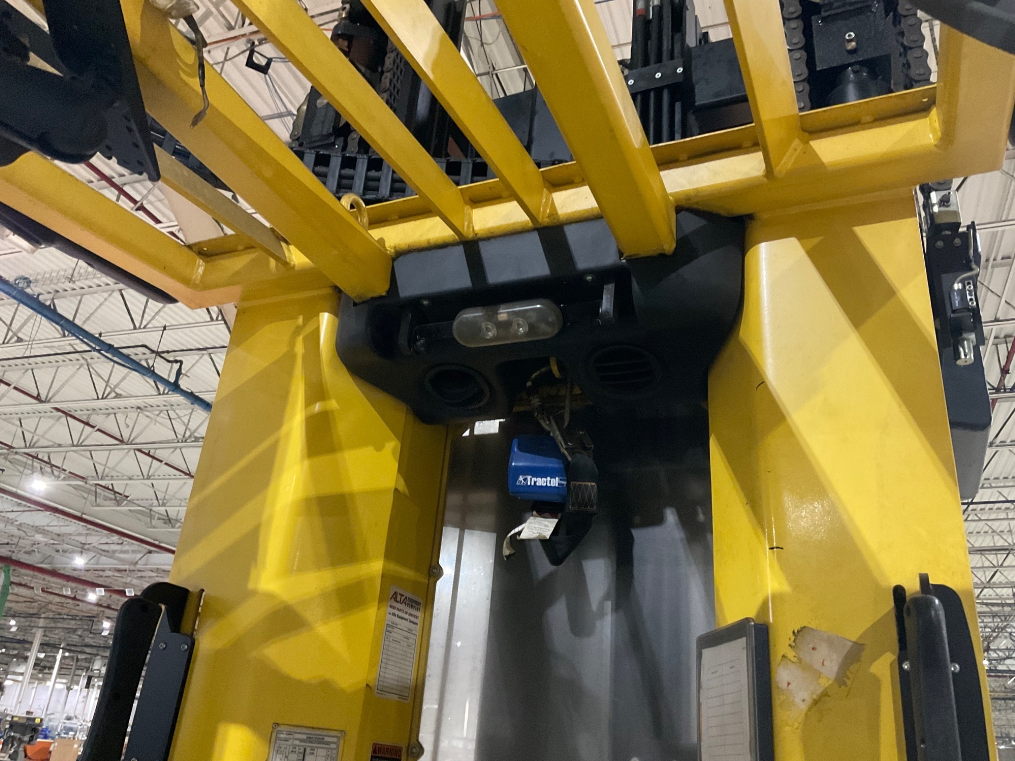 HYSTER V35ZMU TURRET TRUCK 3,500LB CAPACITY USED 5
