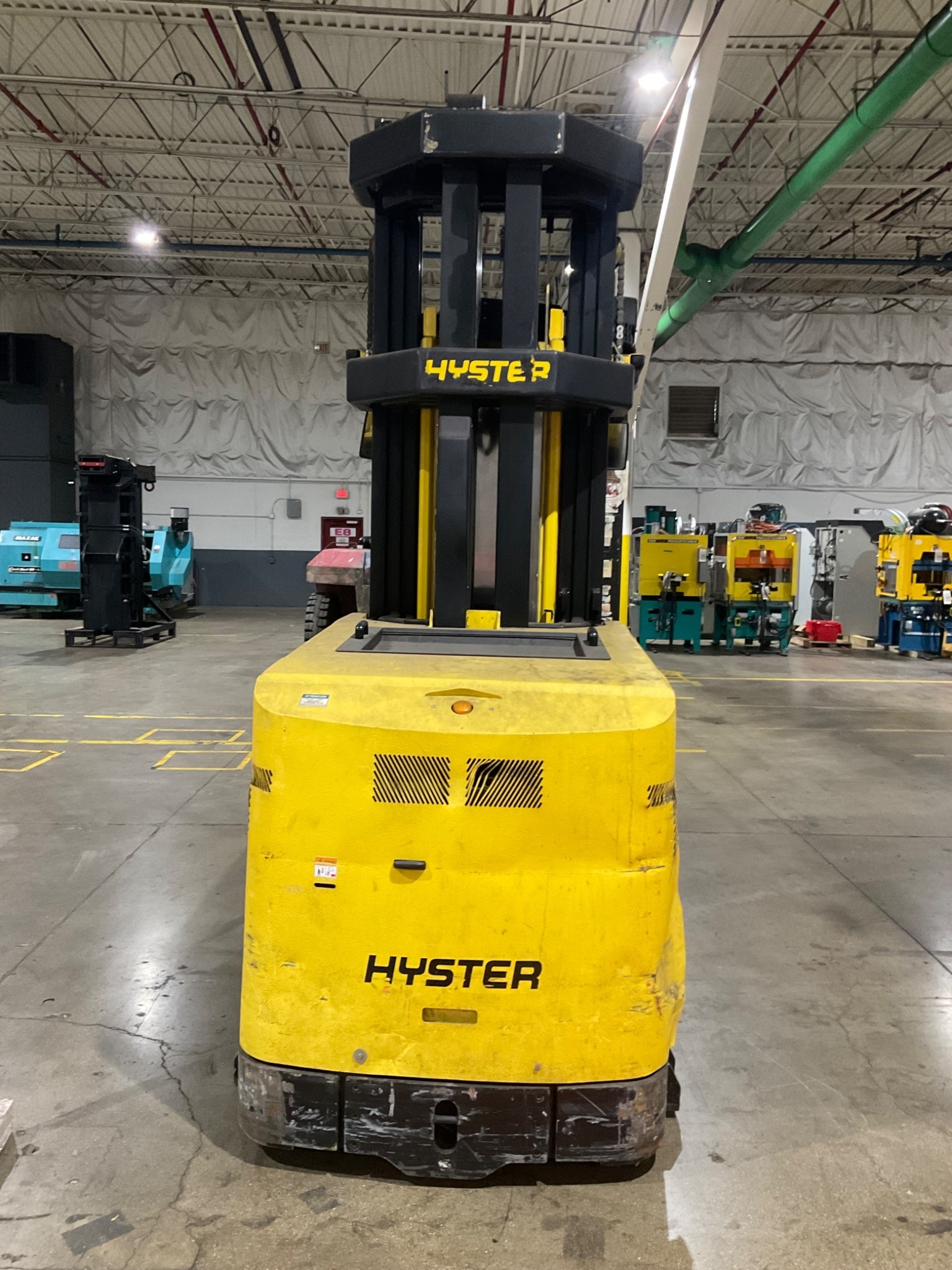 HYSTER V35ZMU TURRET TRUCK 3,500LB CAPACITY USED 2