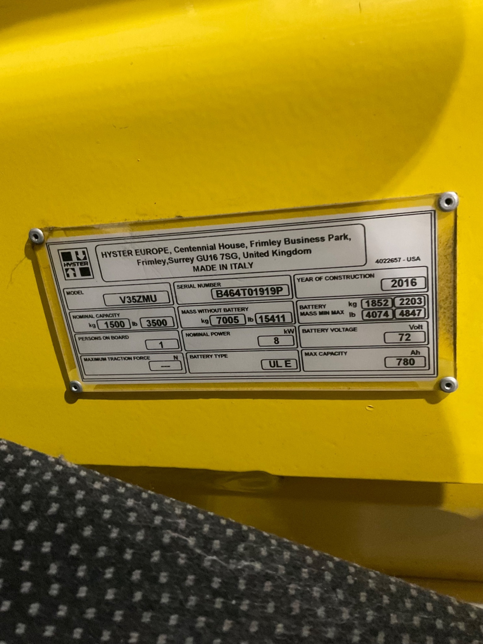 HYSTER V35ZMU TURRET TRUCK 3,500LB CAPACITY USED 1