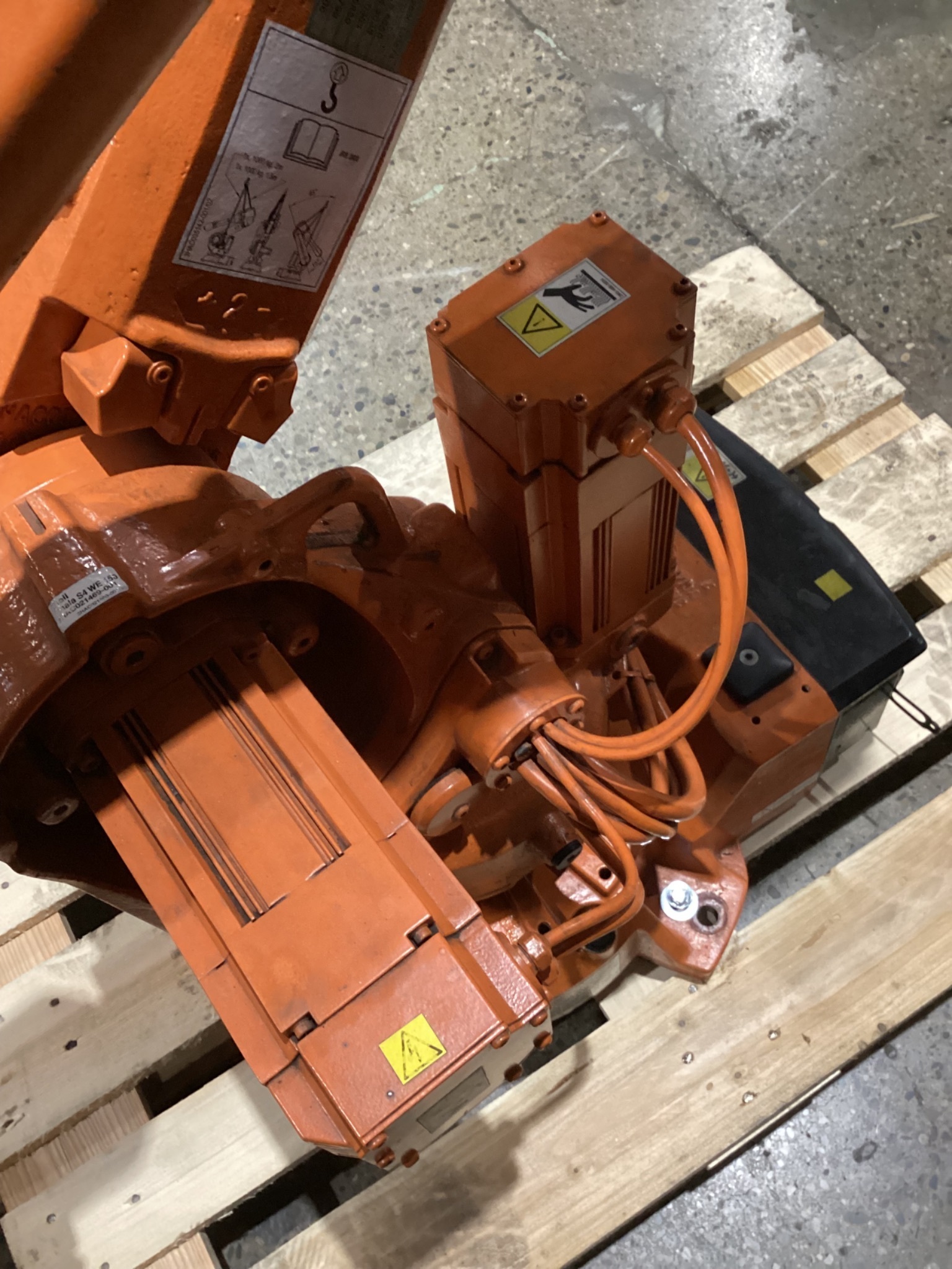 ABB IRB 2600 M2004 Robot w/ IRC5 Controls, Missing Cable Set USED 4