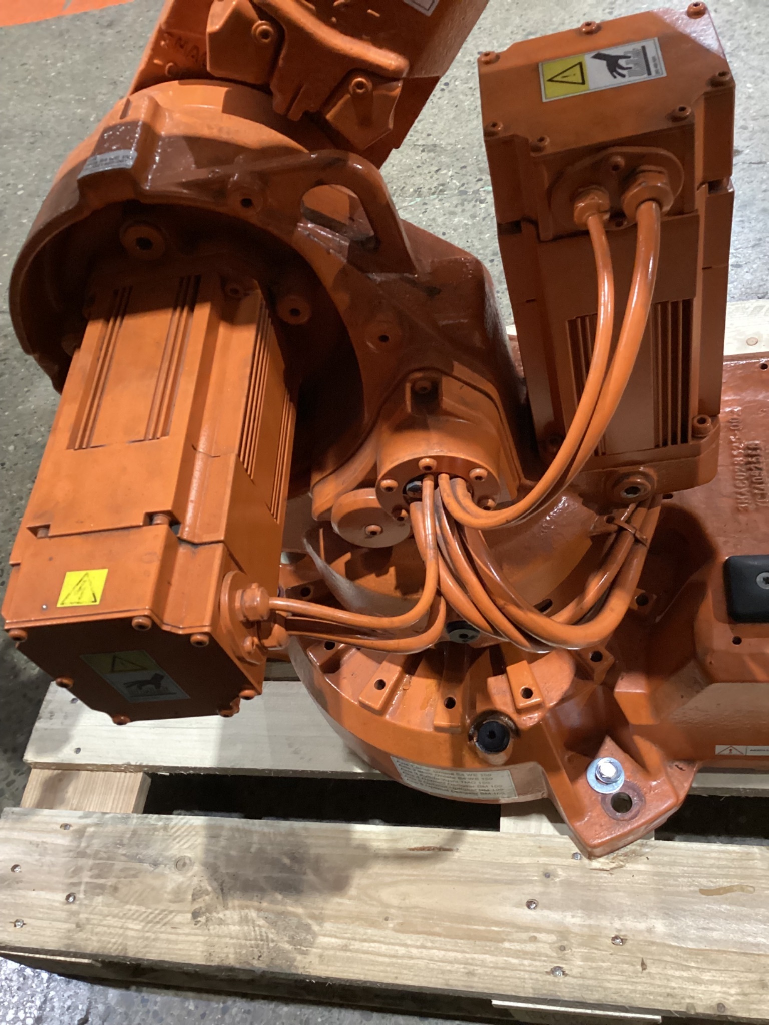 ABB IRB 2600 M2004 Robot w/ IRC5 Controls, Missing Cable Set USED 5