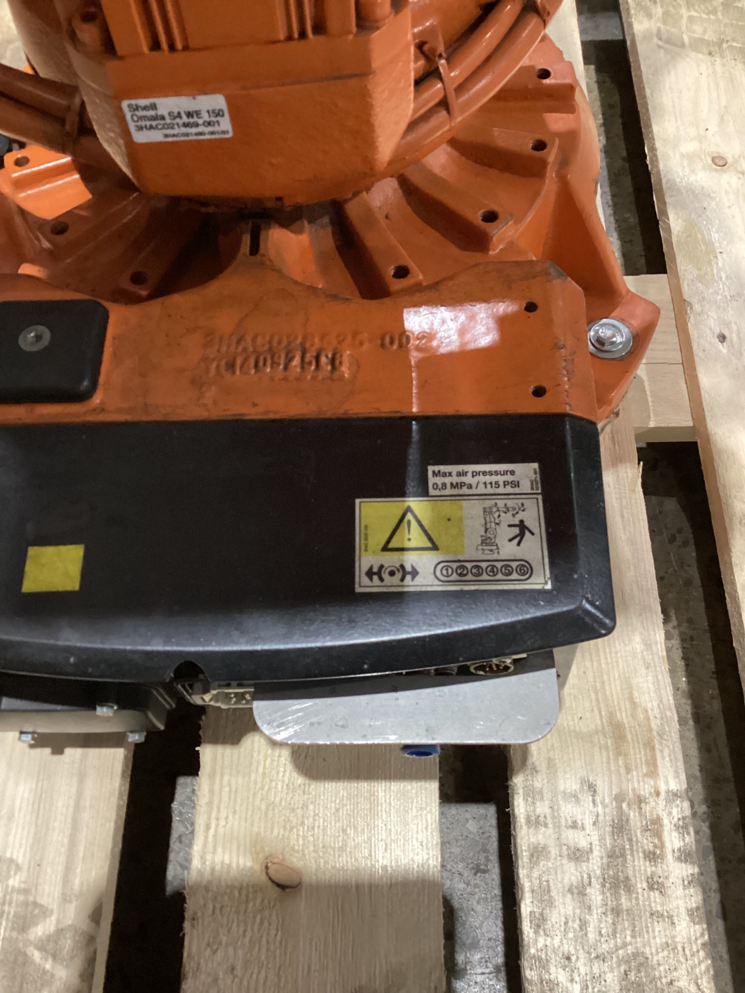 ABB IRB 2600 M2004 Robot w/ IRC5 Controls, Missing Cable Set USED 8