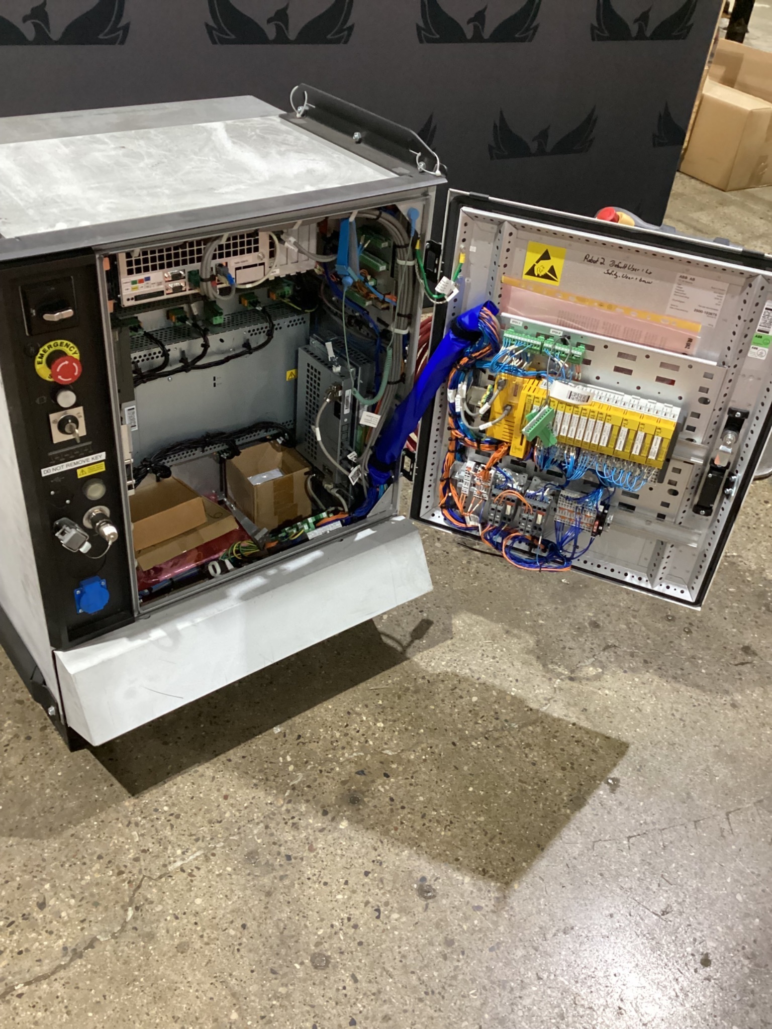 ABB IRB 2600 M2004 Robot w/ IRC5 Controls, Missing Cable Set USED 19
