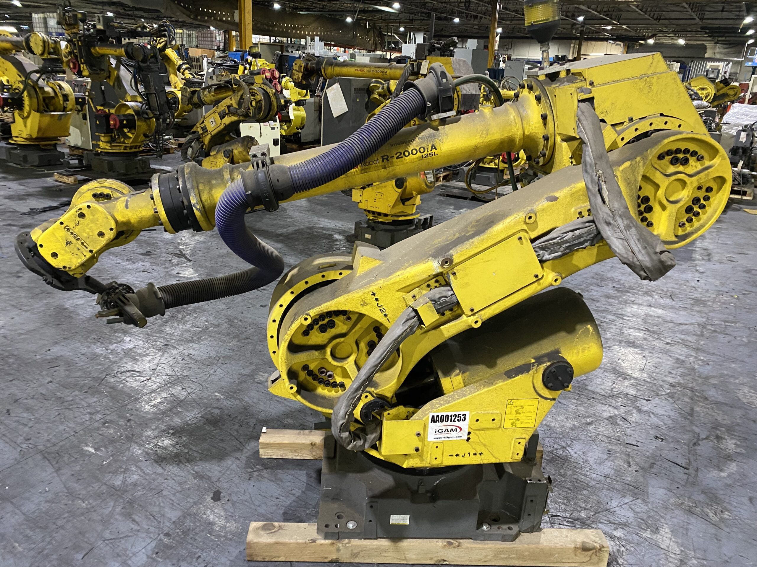 FANUC - R-2000iA/125L w/ R-J3iB Controls USED 1