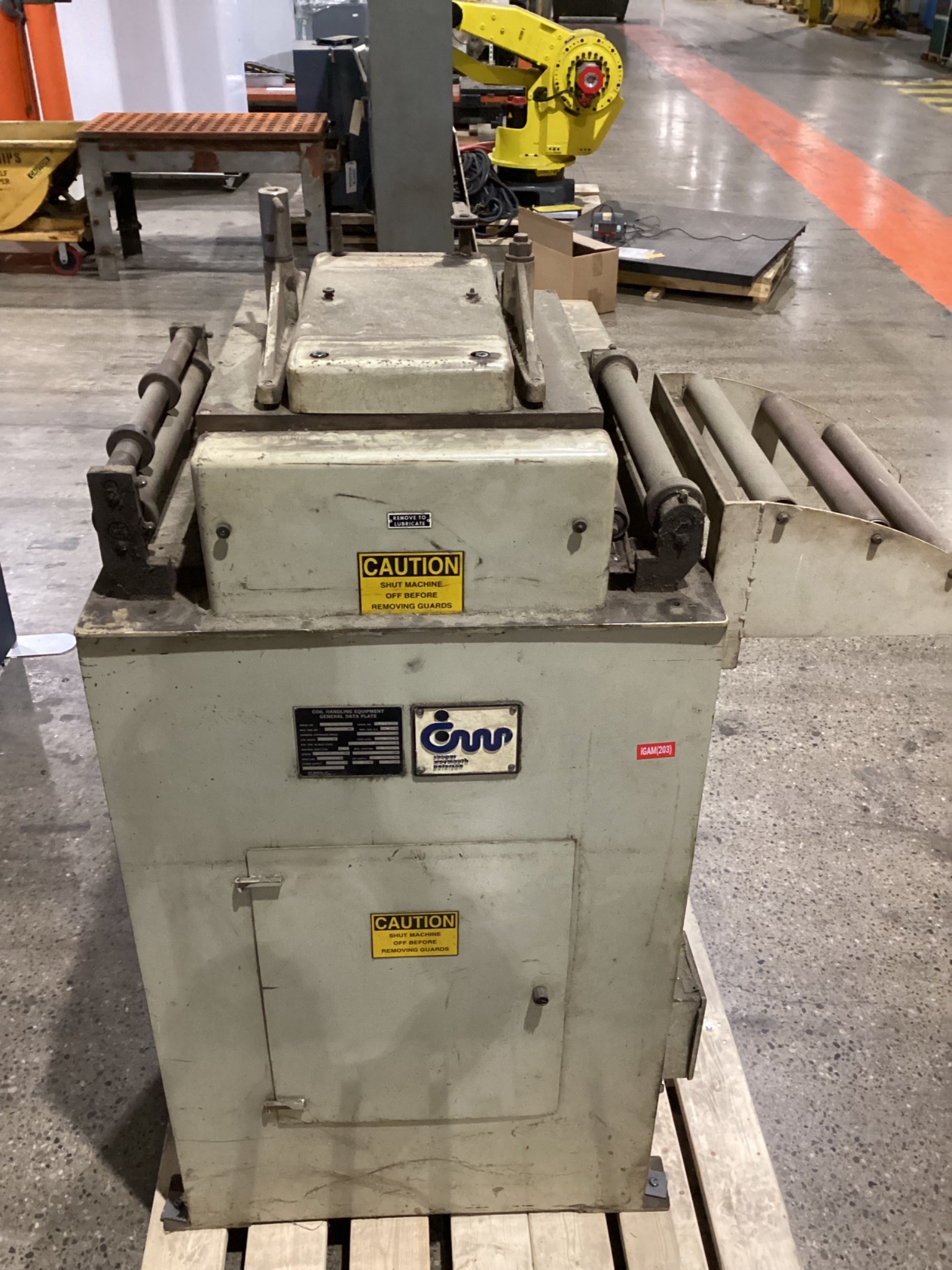 COOPER WEYMOUTH PETERSON 18B COIL STRAIGHTENER 18IN 0.093IN USED 4