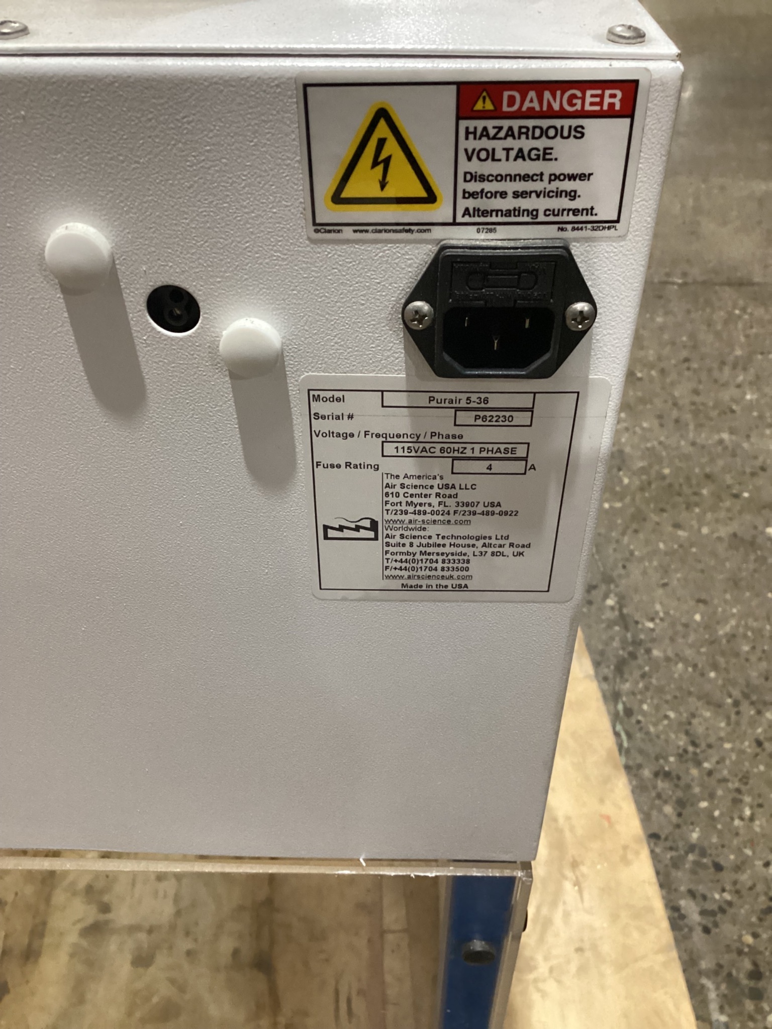 AIR SCIENCE PURAIR 5-36 DUCTLESS FUME HOOD USED 4