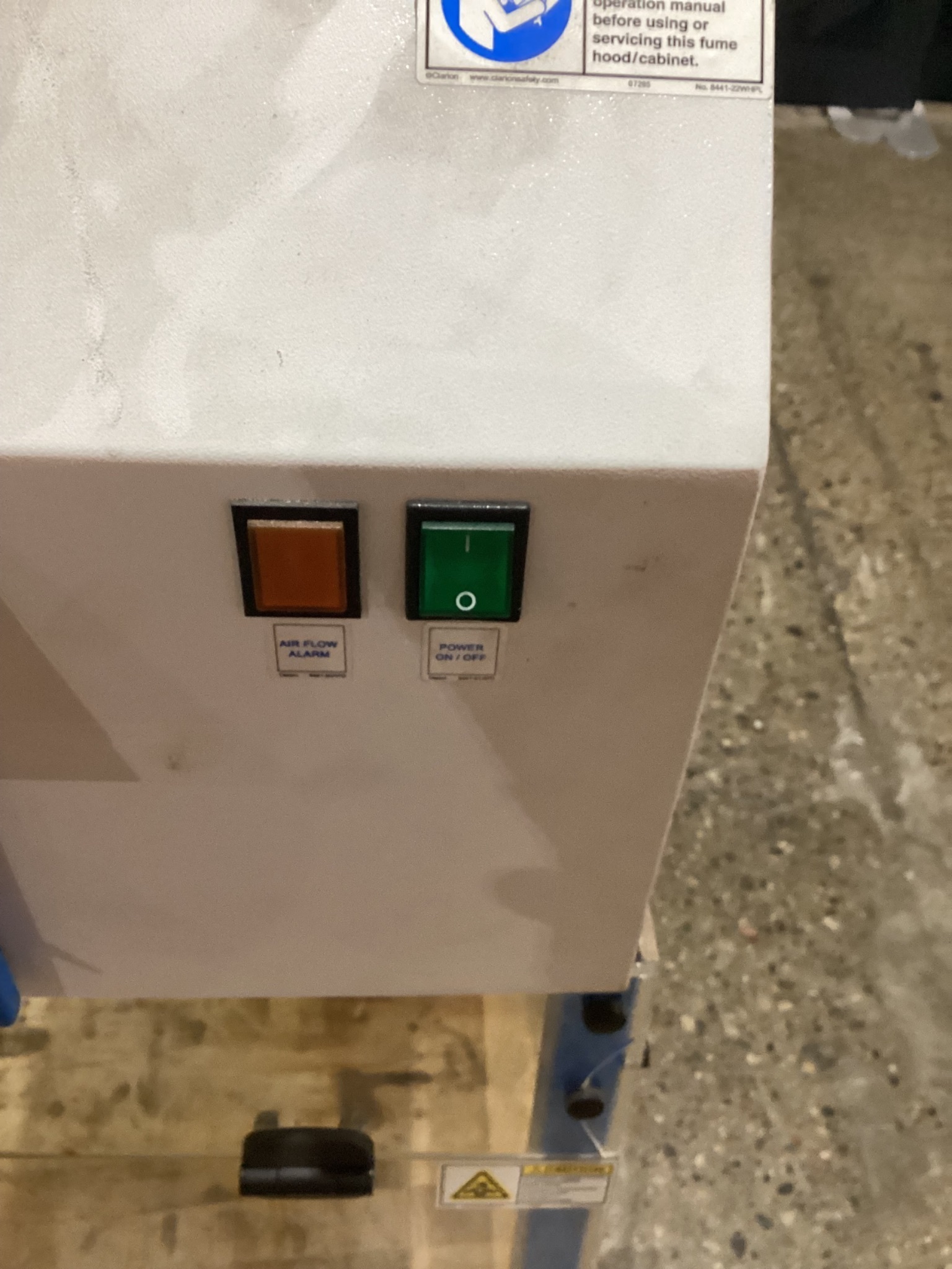 AIR SCIENCE PURAIR 5-36 DUCTLESS FUME HOOD USED 5