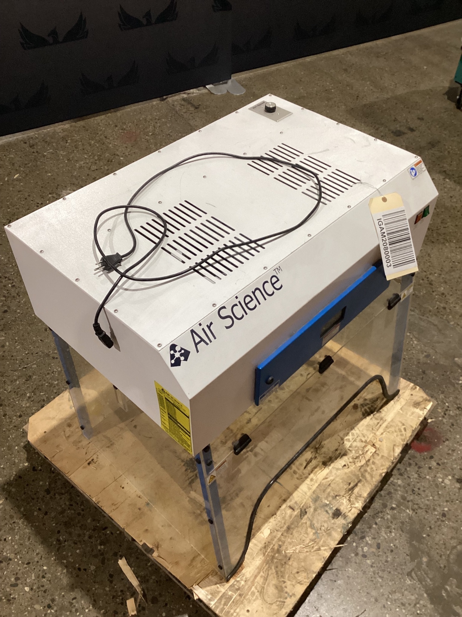 AIR SCIENCE PURAIR 5-36 DUCTLESS FUME HOOD USED 1