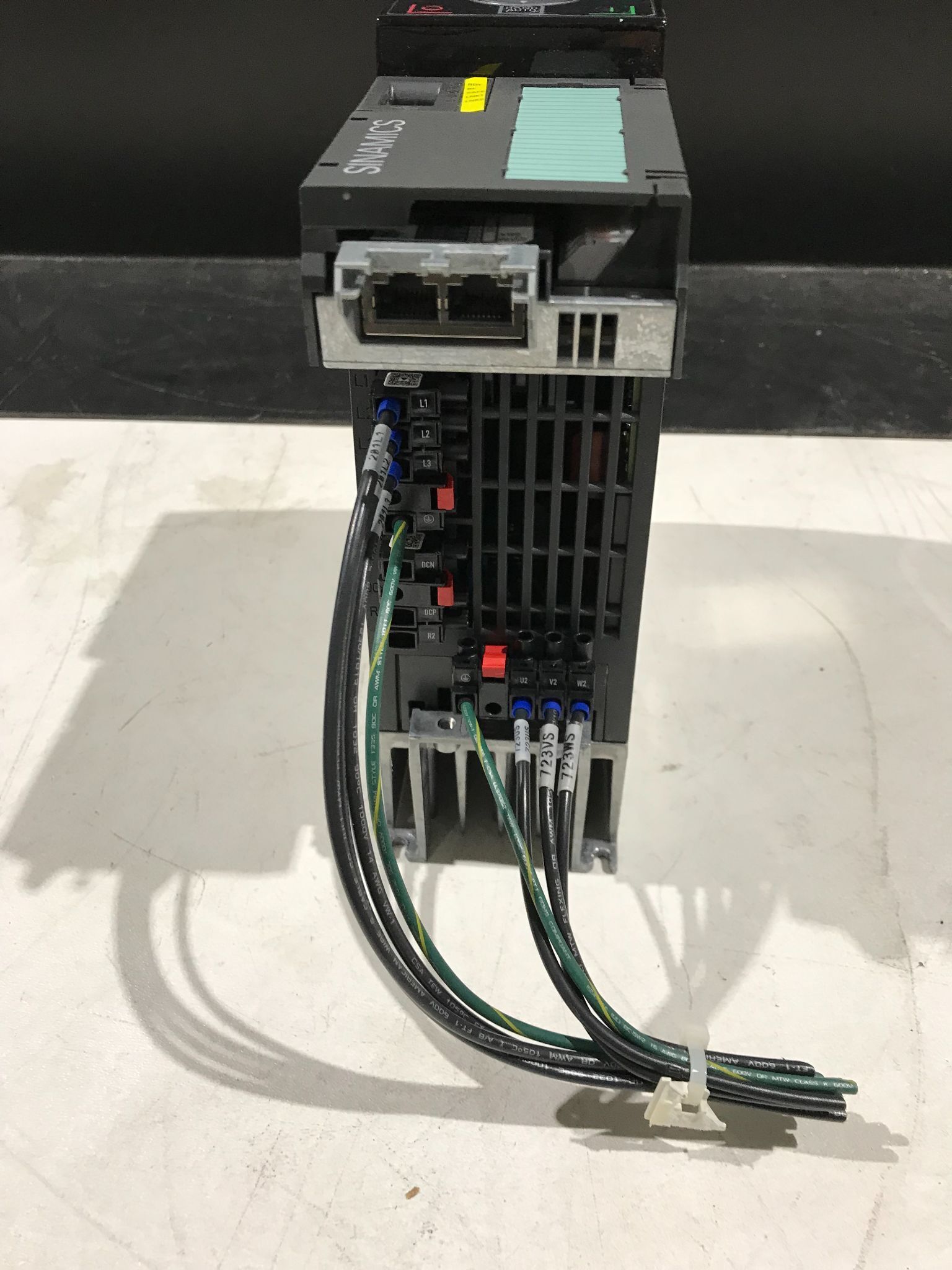 SIEMENS 6SL3210-1PE12-3UL1 Power Module 0.75kW USED 1
