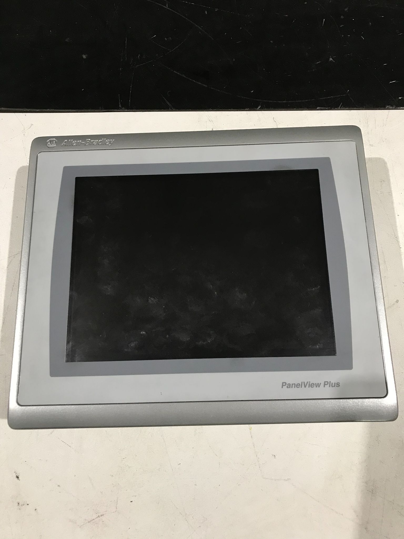 ALLEN-BRADLEY 2711P-T10C22D9P INTERFACE OPERATOR NEW 0