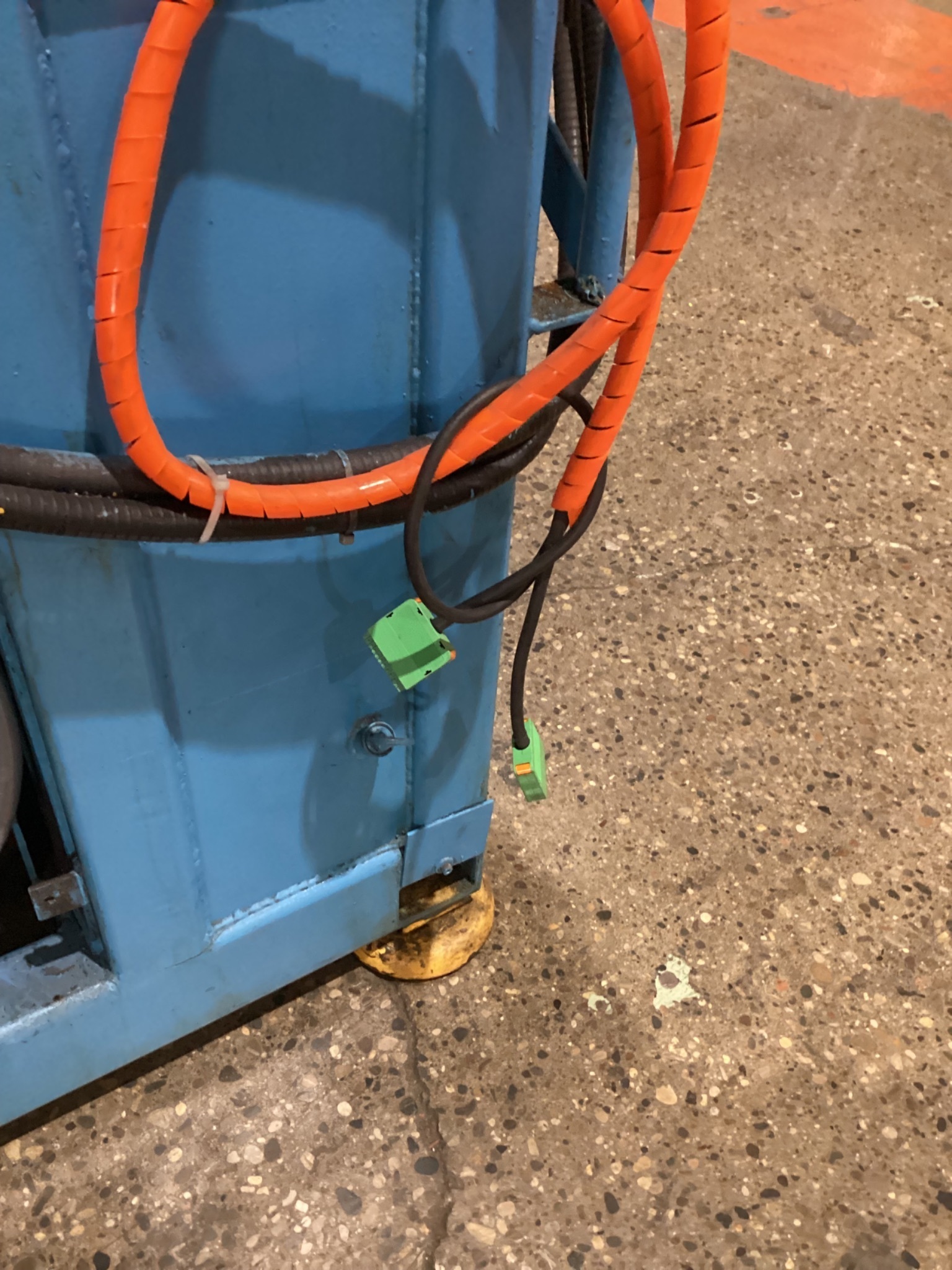 BYRNE COMPOSITE COIL SPRING FATIGUE TESTER USED 19