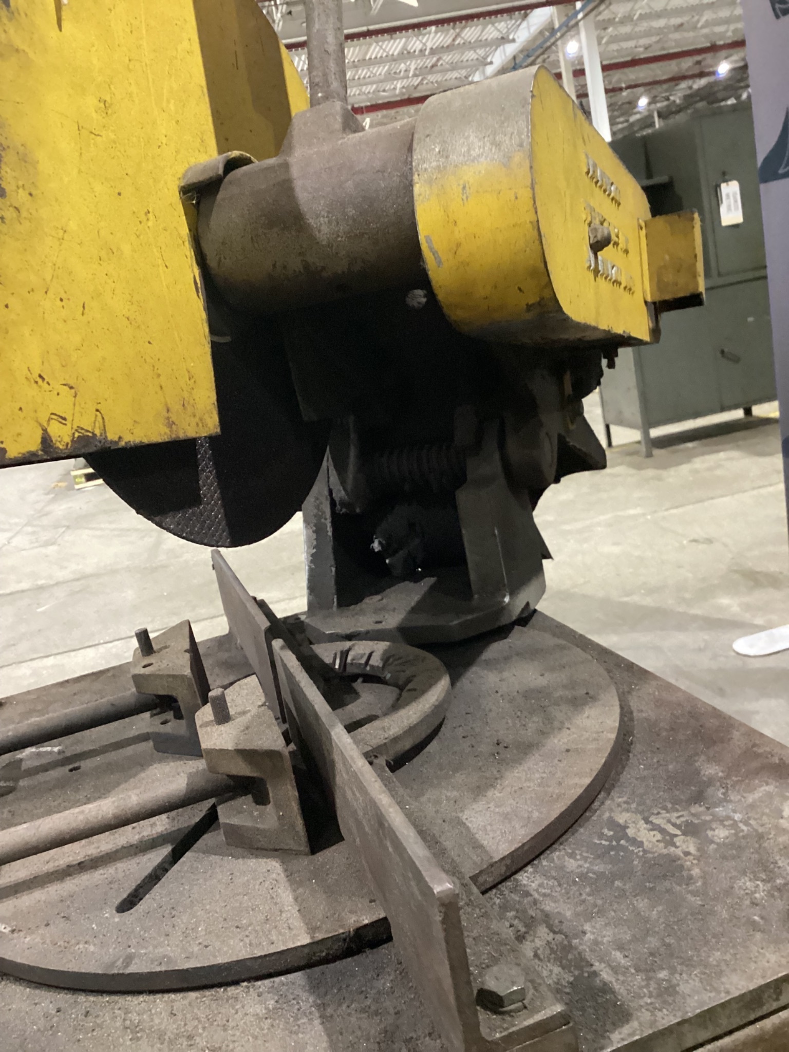 KALAMAZOO INDUSTRIES CIRCULAR COLD SAW USED 7
