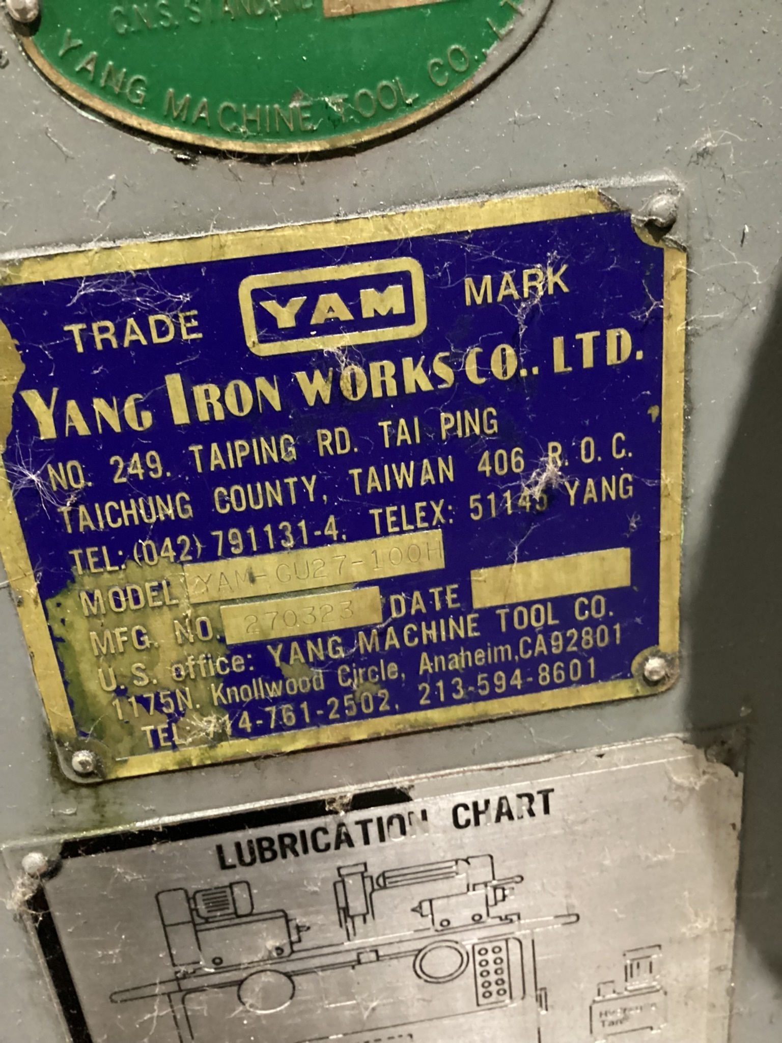 YANG IRON YAM-GU27-100H CYLINDRICAL GRINDER USED 13