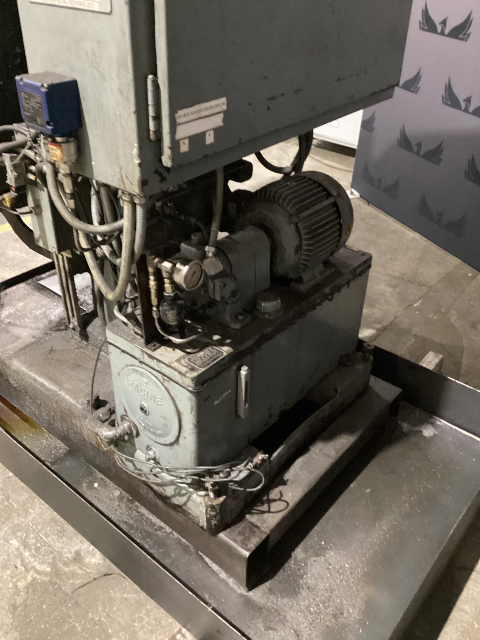 NATCO 10J Vertical Drill Press/Mill USED 8