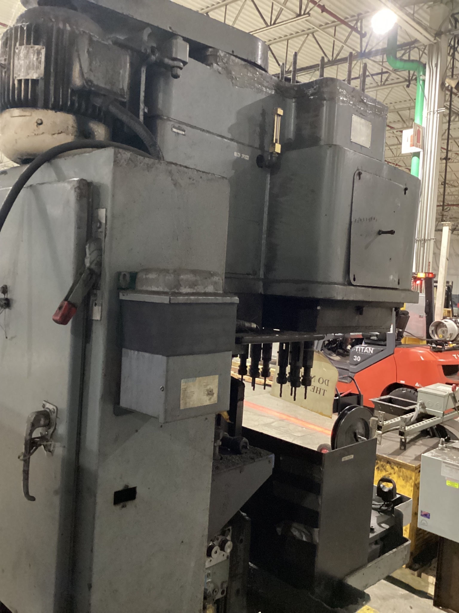 NATCO 10J Vertical Drill Press/Mill USED 12