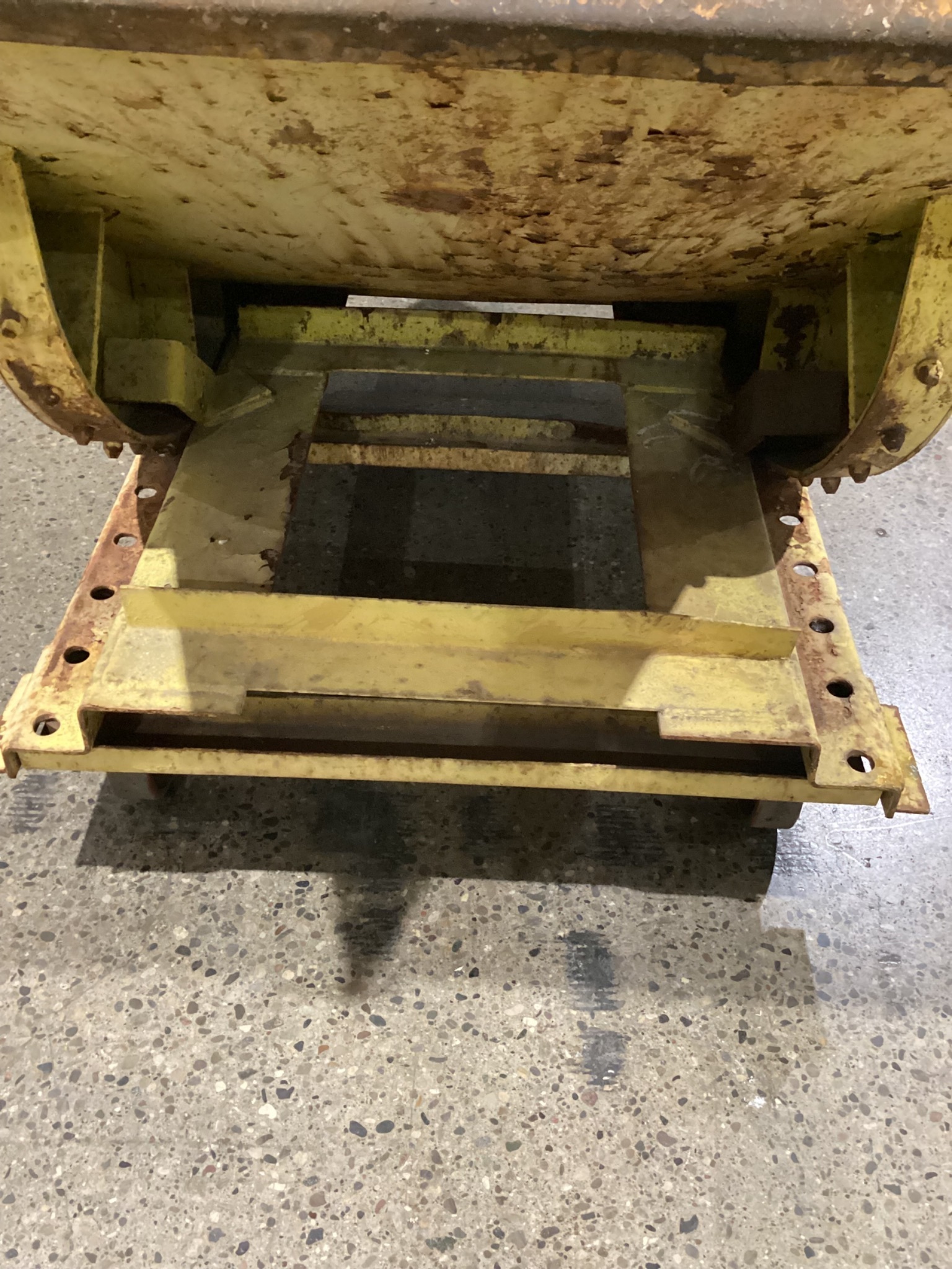 UNKNOWN METAL SELF DUMPING HOPPER USED 2