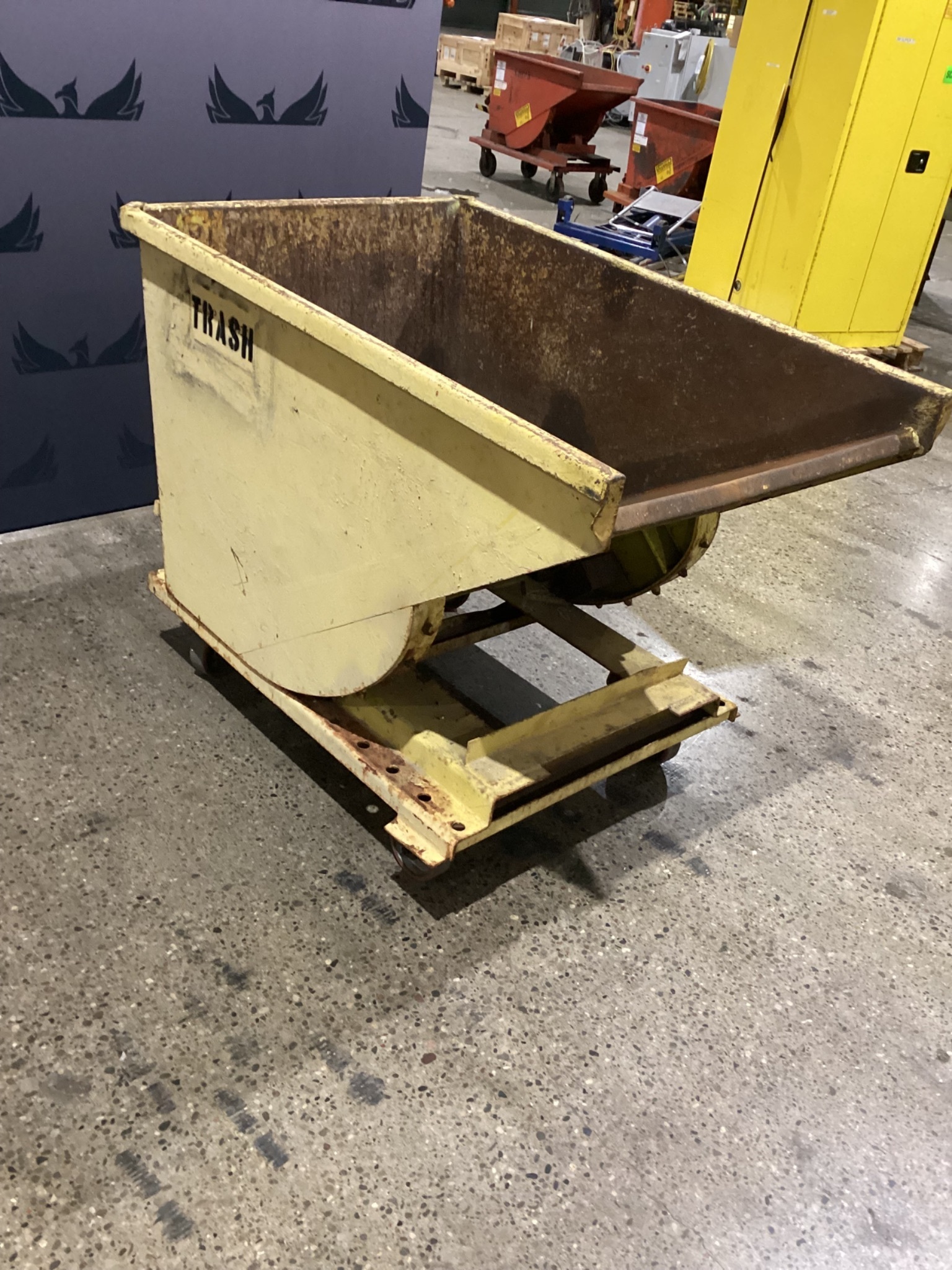UNKNOWN METAL SELF DUMPING HOPPER USED 3