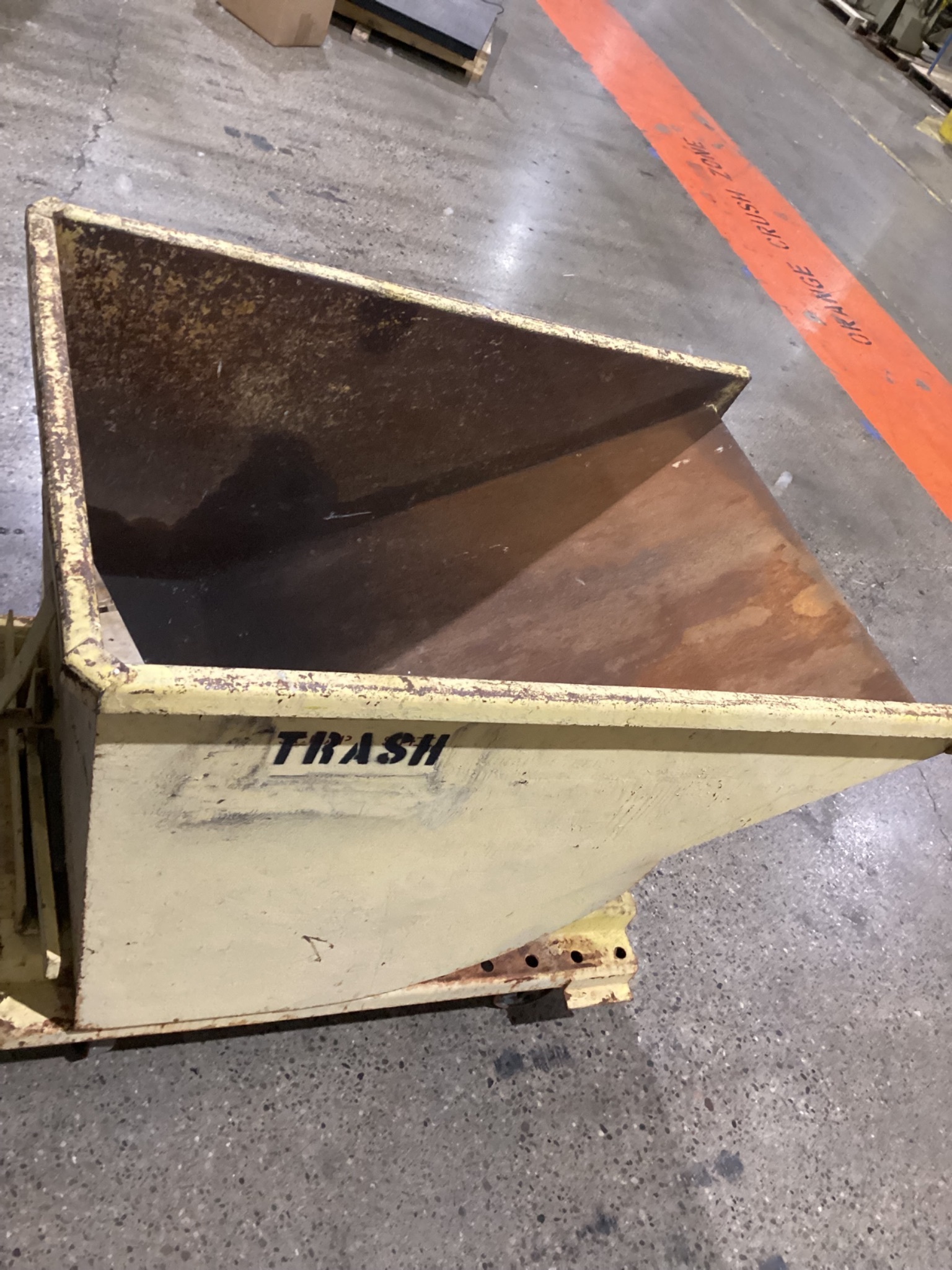 UNKNOWN METAL SELF DUMPING HOPPER USED 6