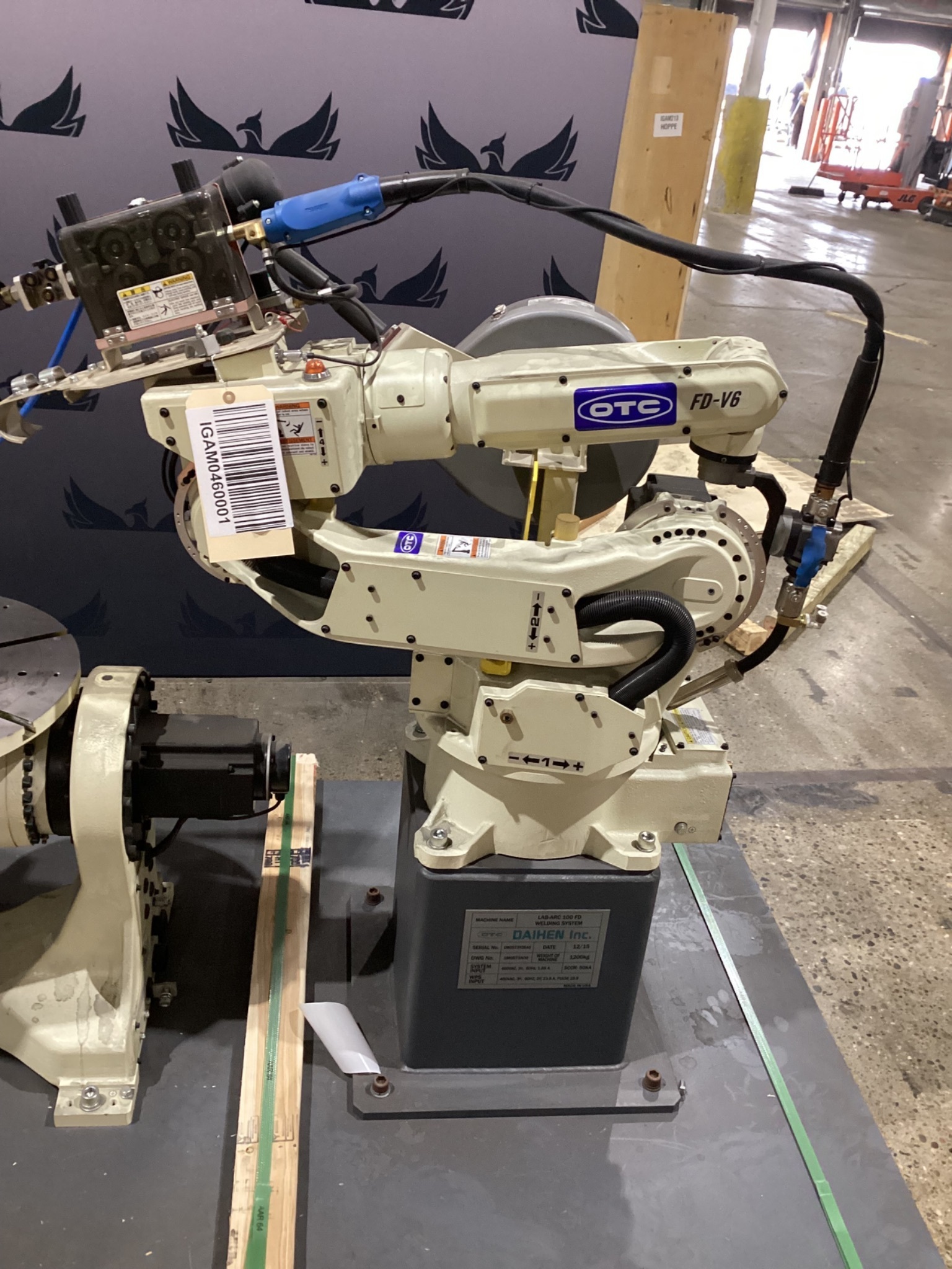 OTC DAIHEN LAB-ARC 100 FD WELDING SYSTEM ROBOT WITH POSITIONER, CONTROL & SAFETY GATE, 2015 1