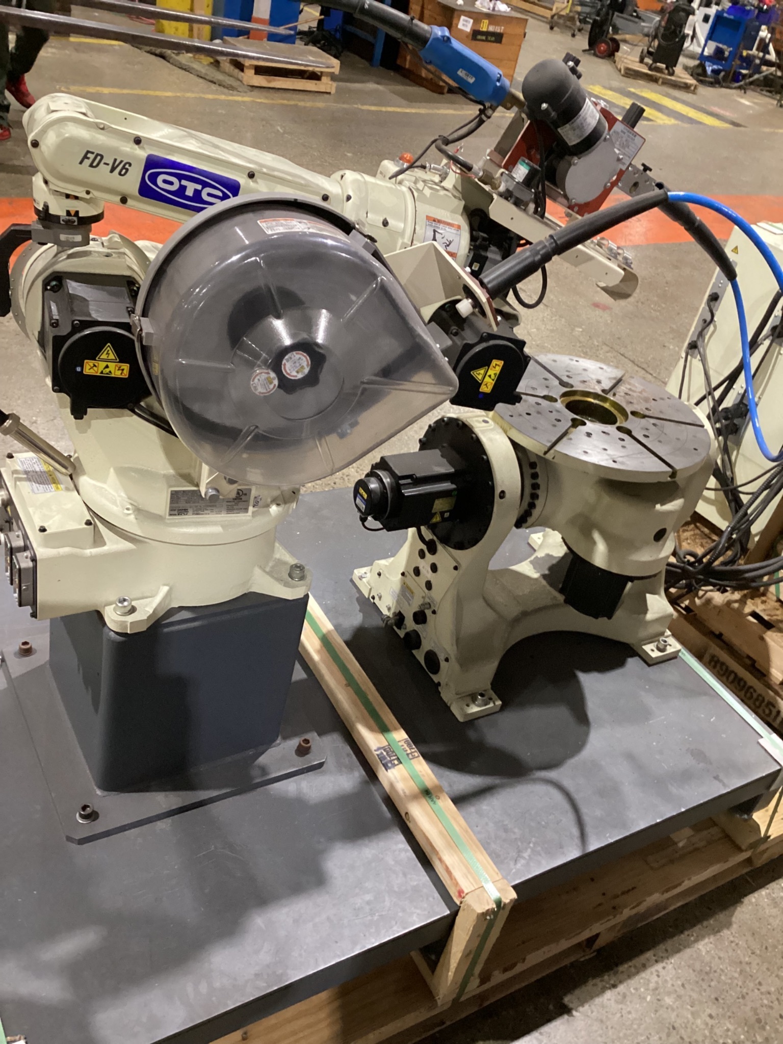 OTC DAIHEN LAB-ARC 100 FD WELDING SYSTEM ROBOT WITH POSITIONER, CONTROL & SAFETY GATE, 2015 7