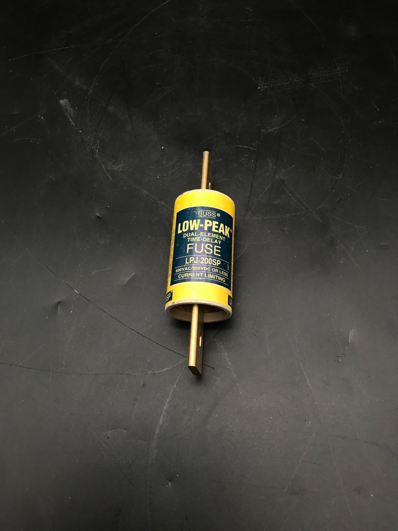 BUSSMANN LPJ-200SP Class-J, 600V, 200A Time-Delay Fuse NEW 0