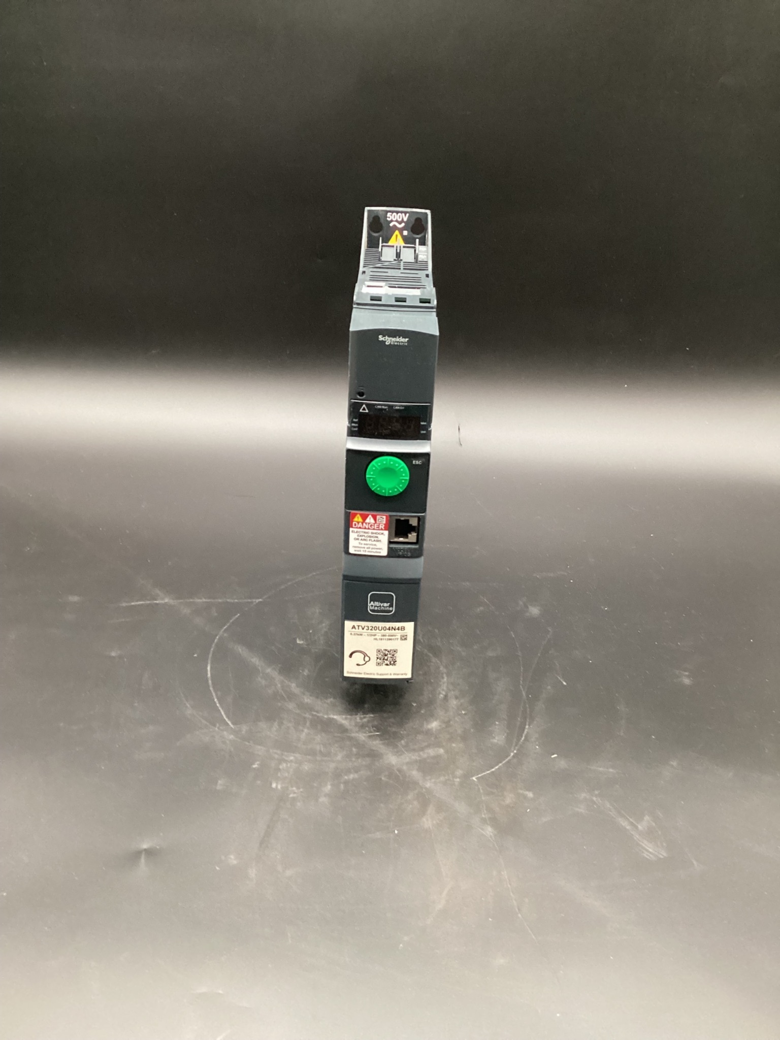 SCHNEIDER ELECTRIC ATV320U04N4B Frequency Converter NEW 5