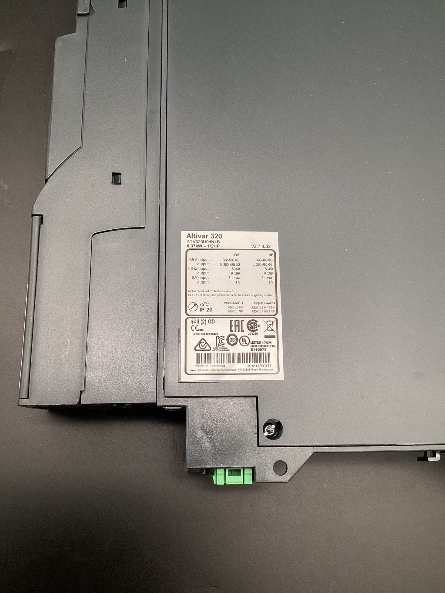 SCHNEIDER ELECTRIC ATV320U04N4B Frequency Converter NEW 9