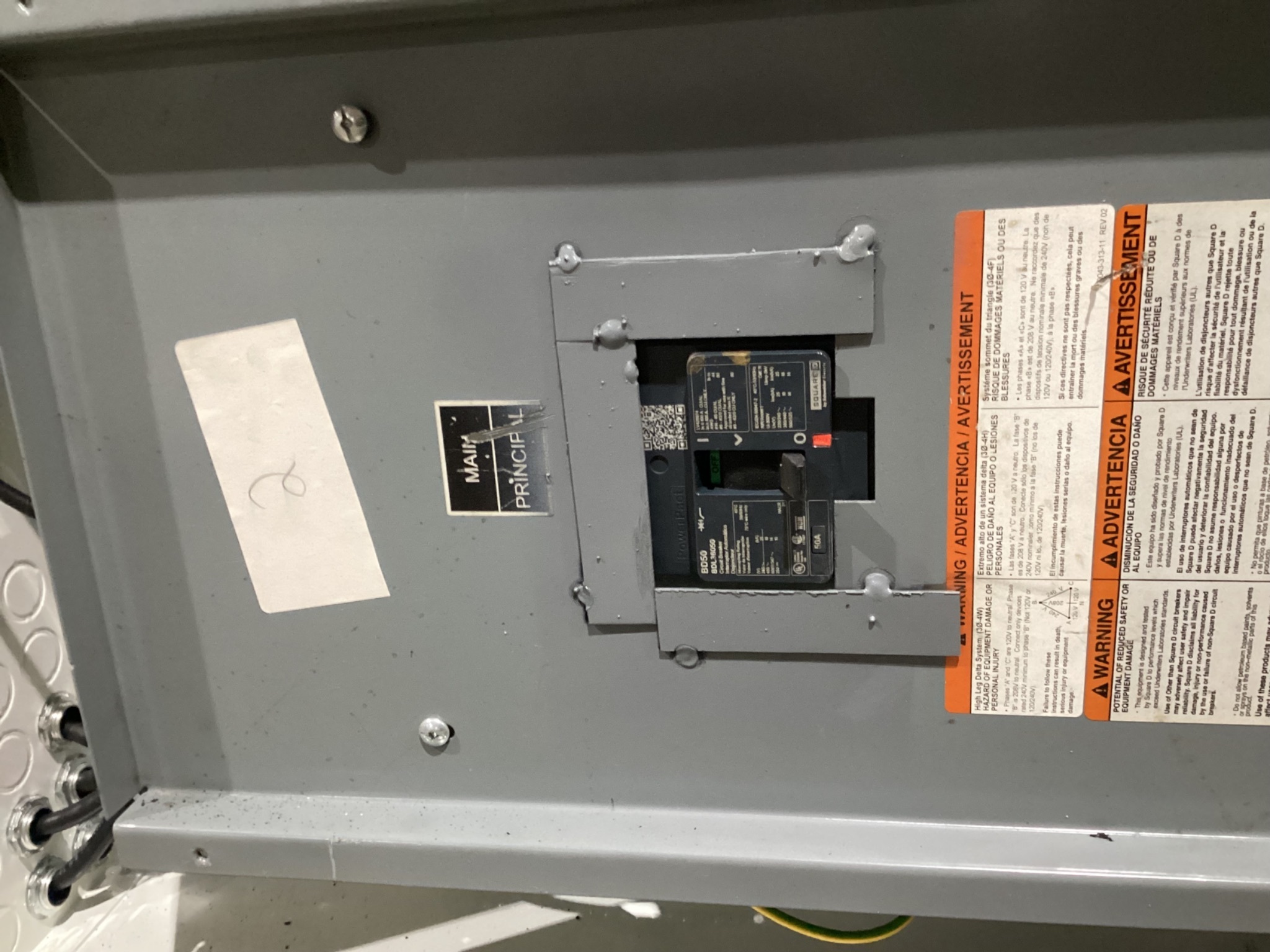 SQUARE D 225A 30 Circuit NQ Panelboard 240/120V, 3PH, 4W w/ BDL36050 USED 5