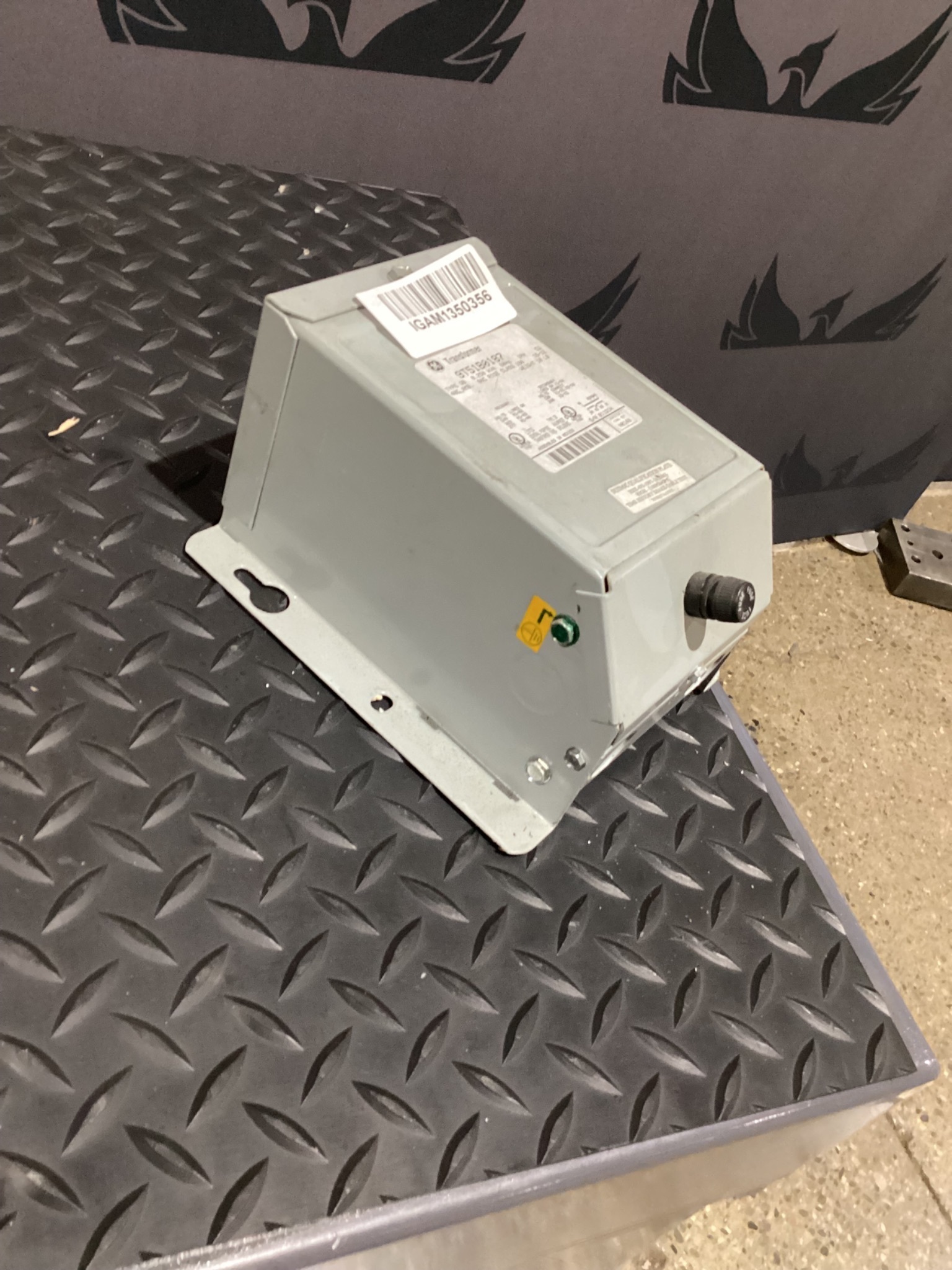 GENERAL ELECTRIC 9T51B0187 Transformer 277V - 120/240V, 1/4 kVa, 1PH USED 3