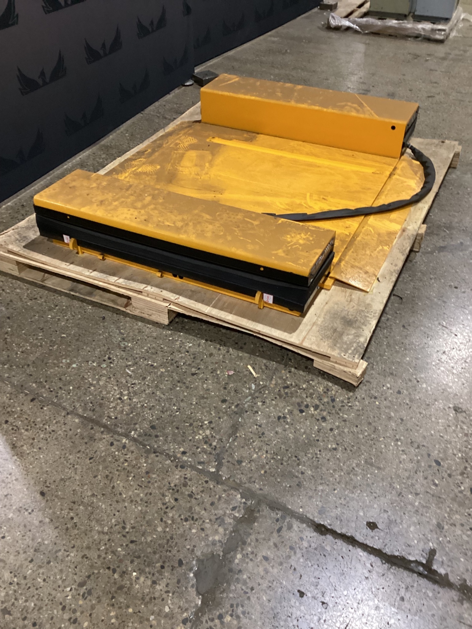 Wuxi Liford HX1000 Electric Lift Table USED 2