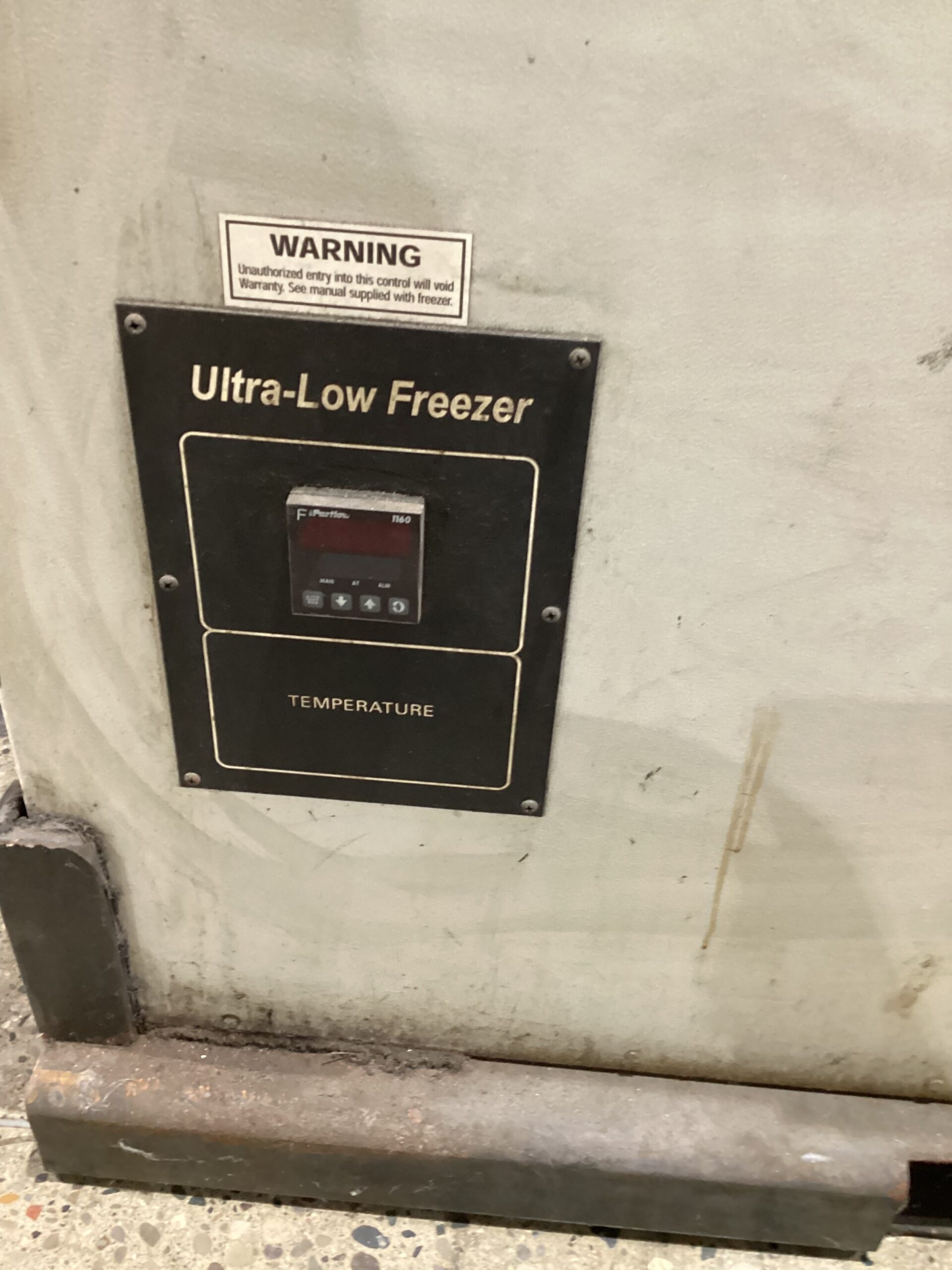 SO-LOW PR120-9S Ultra-Low Lab Chest Freezer USED 7