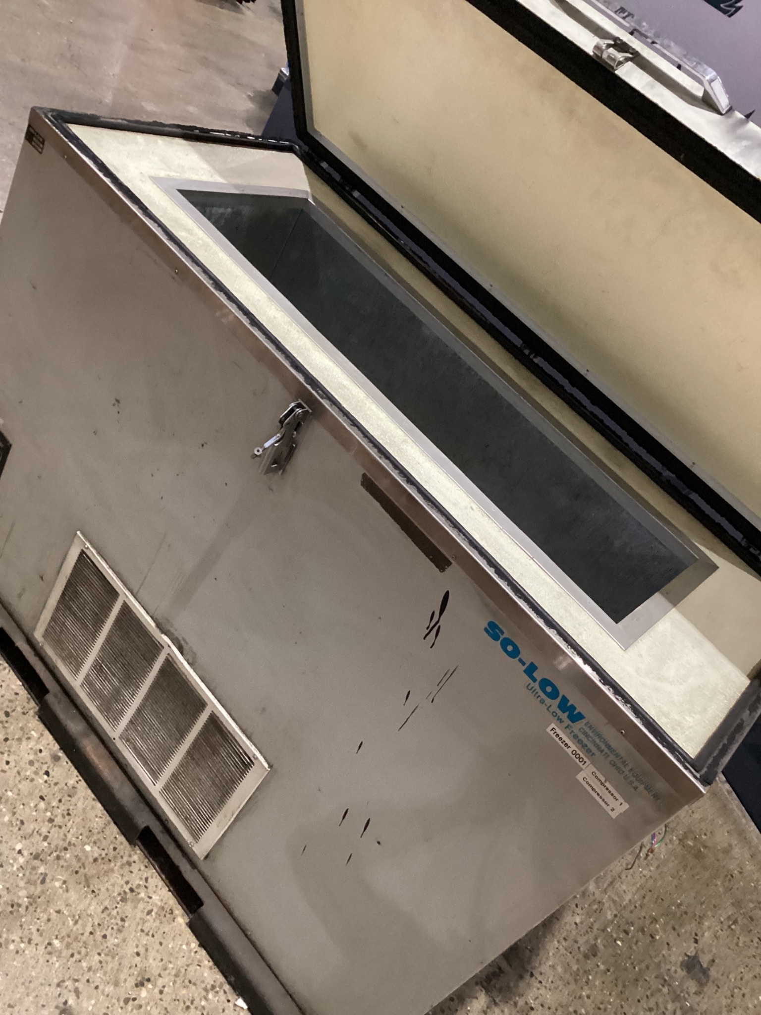 SO-LOW PR120-9S Ultra-Low Lab Chest Freezer USED 8