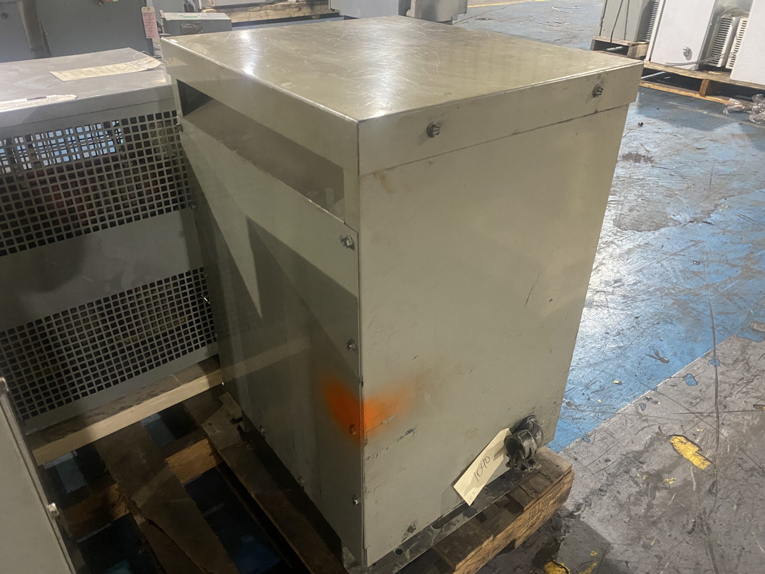 GENERAL ELECTRIC - 9T23B3871 Transformer 480V - 208Y/120V, 15kVA USED 1