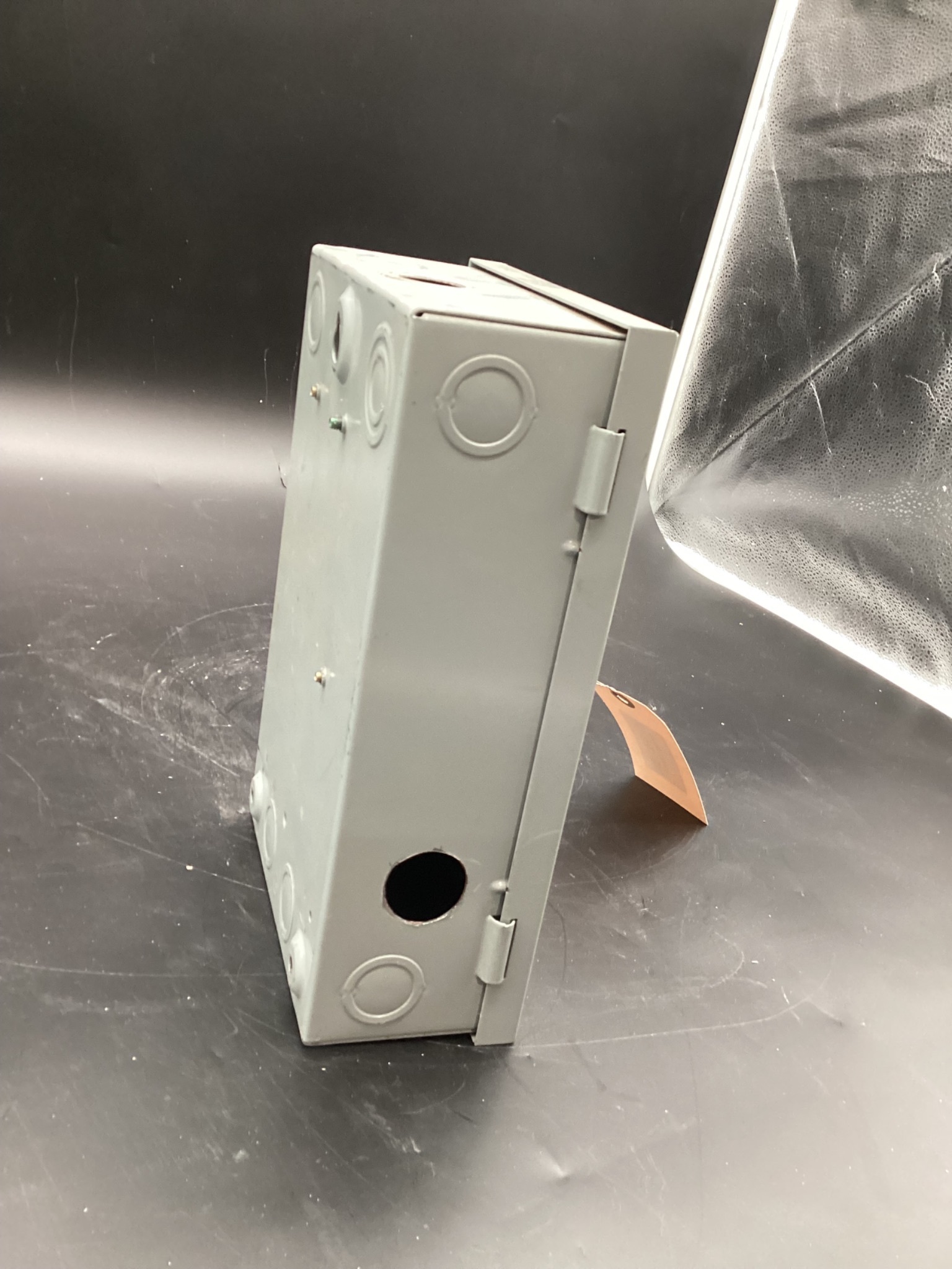 GENERAL ELECTRIC TG3221 General Duty Safety Switch 30A, 240 VAC USED 2