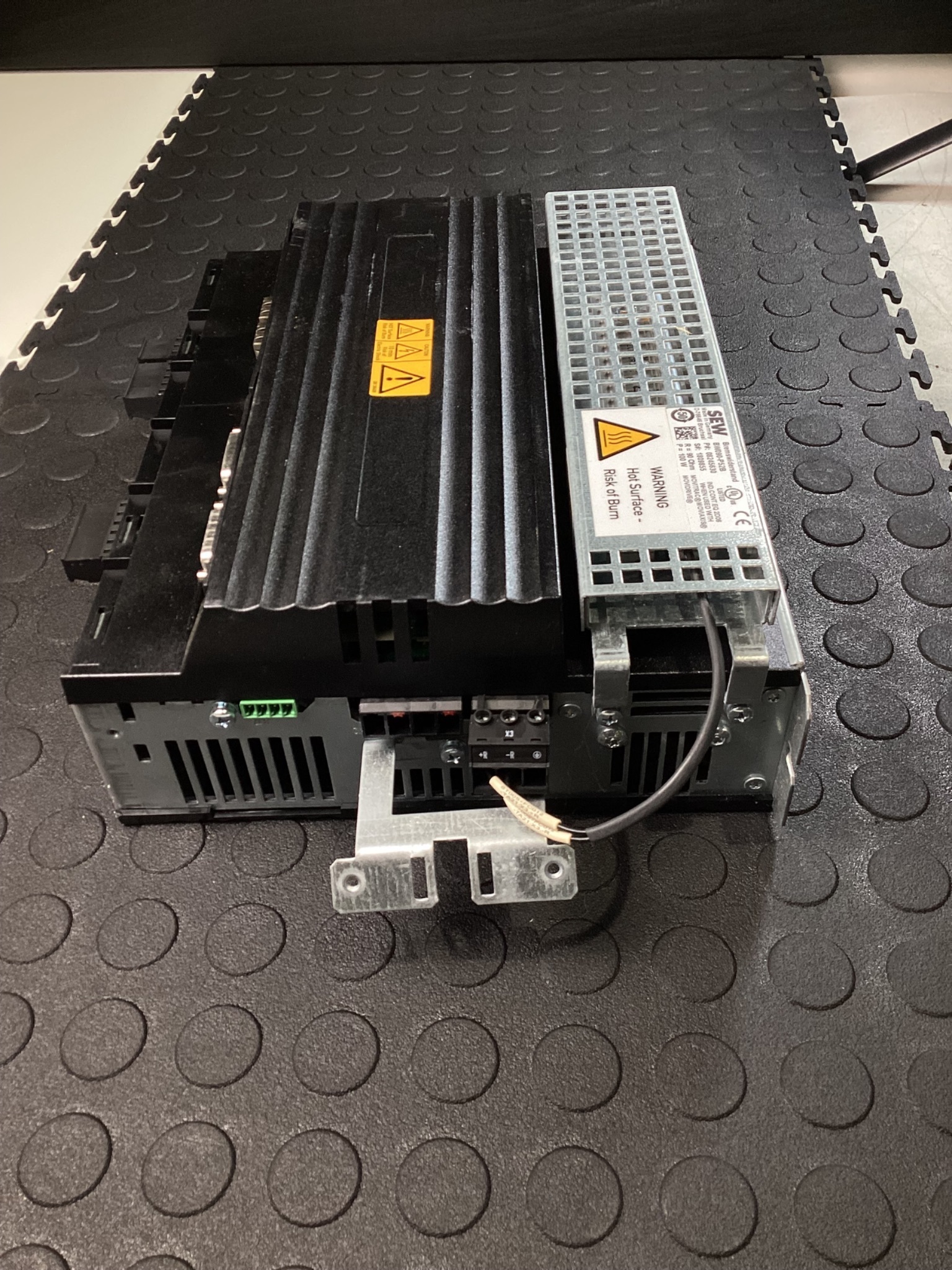 SEW EURODRIVE MDX61B0014-5A3-4-OT Movidrive B Frequency Inverter 1.5kW 400V USED 2