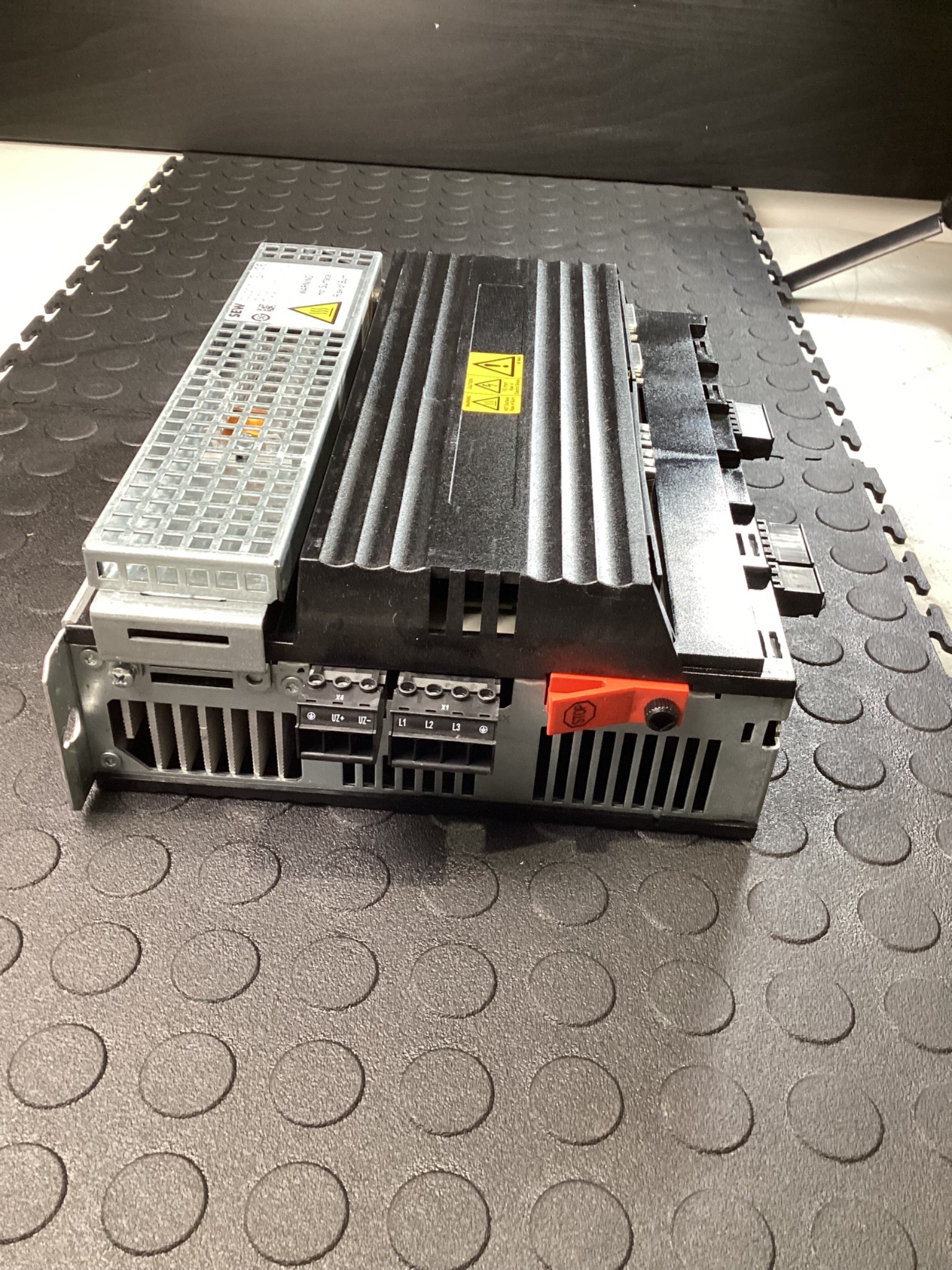 SEW EURODRIVE MDX61B0014-5A3-4-OT Movidrive B Frequency Inverter 1.5kW 400V USED 3