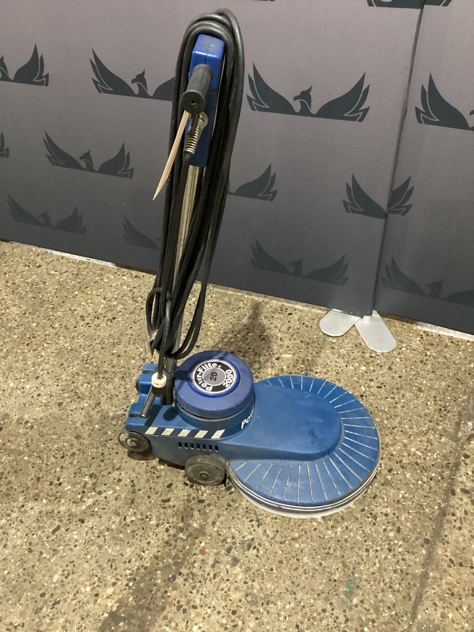 POWR-FLITE 2000 MODEL SCRUBBER/POLISHER USED 0