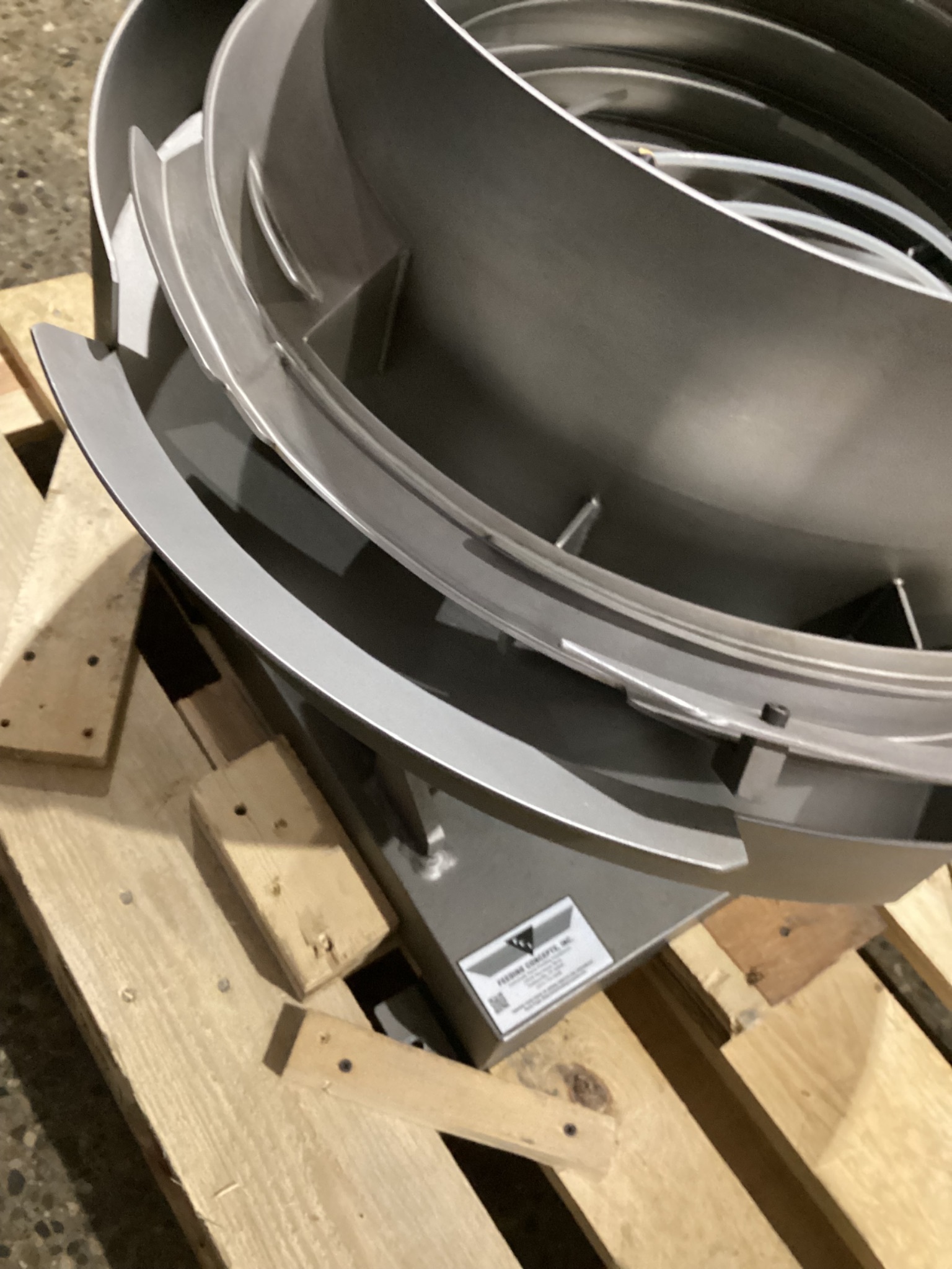 FEEDING CONCEPTS FC-19-15580-2 VIBRATORY BOWL FEEDER SYSTEM USED 7