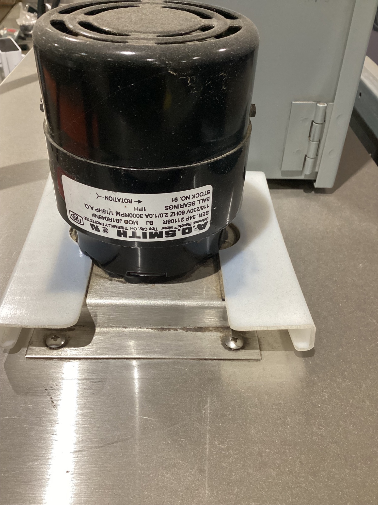 OAL FIRO/RE-6/9/3 6-6L SHRINK HEAT TUNNEL USED 4