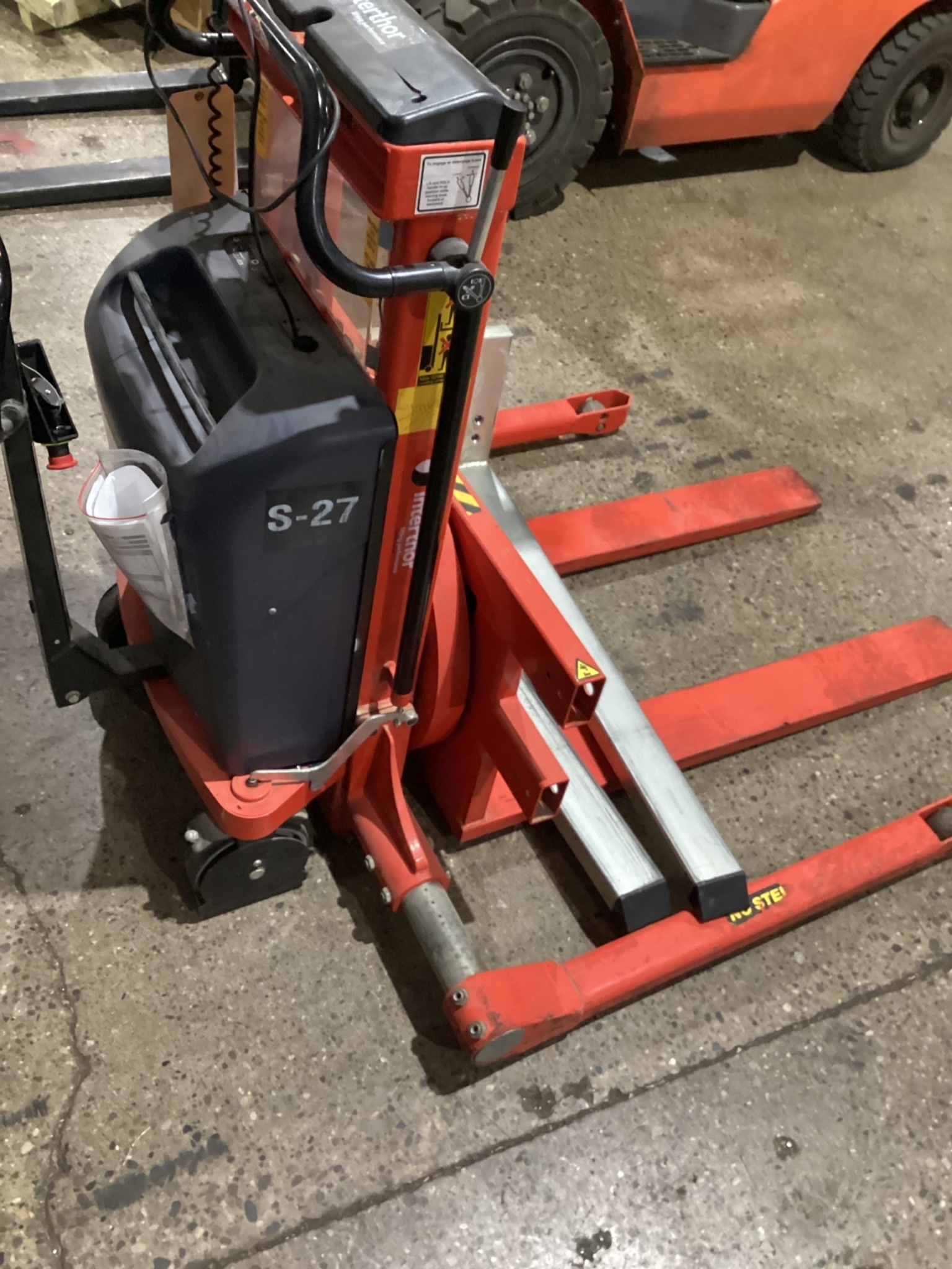 INTERTHOR ELFSR1001/890 ELECTRIC POWERED PALLET JACK PARTS ONLY 5