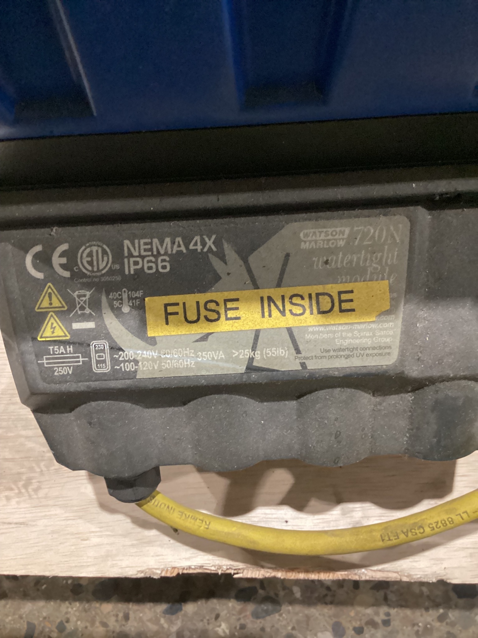 WATSON MARLOW 720UN PERISTALTIC PUMP DRIVE NEMA 4X IP66 USED 3
