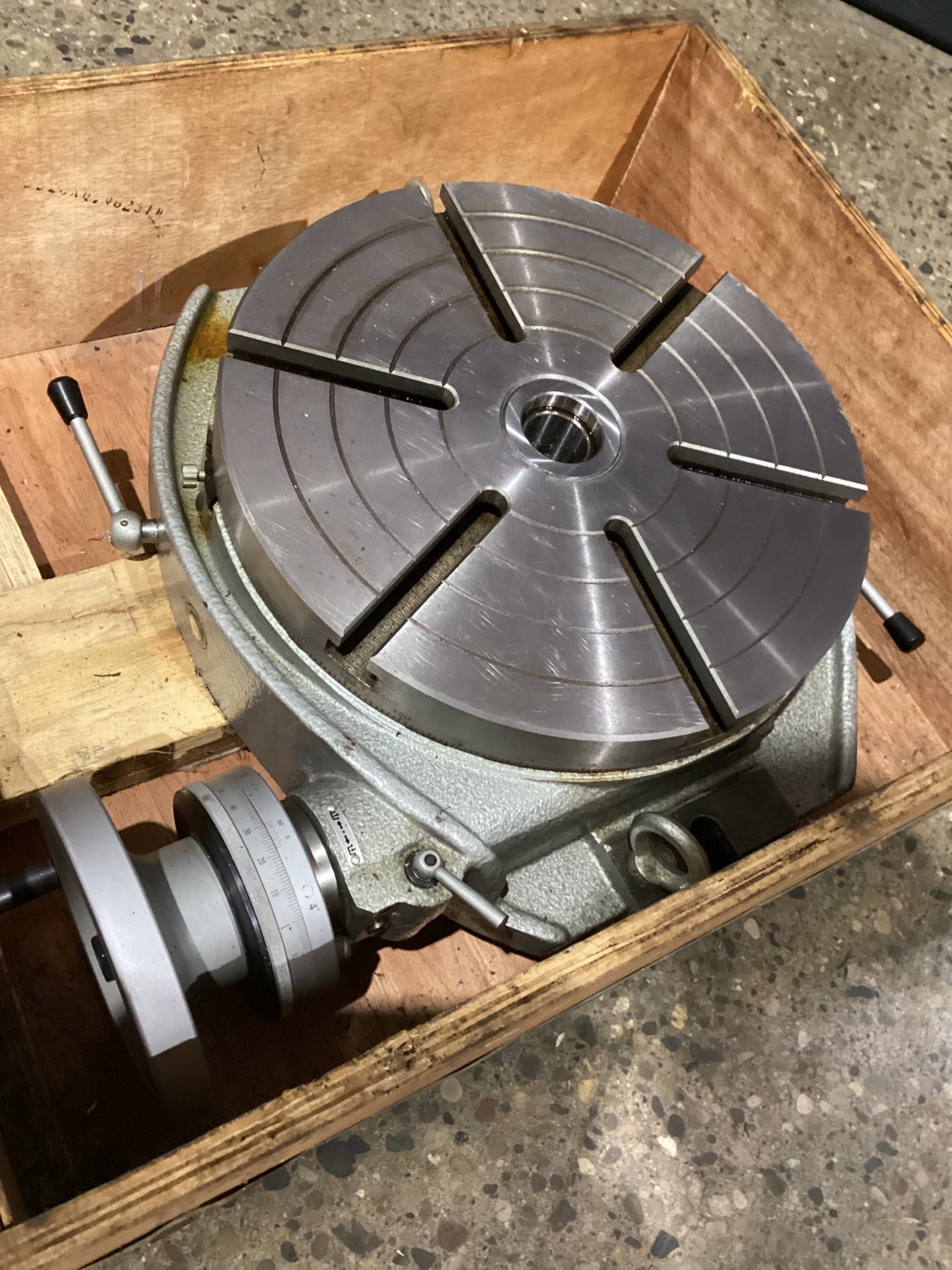 PHASE II 220-012 HORIZONTAL ROTARY TABLE USED 1