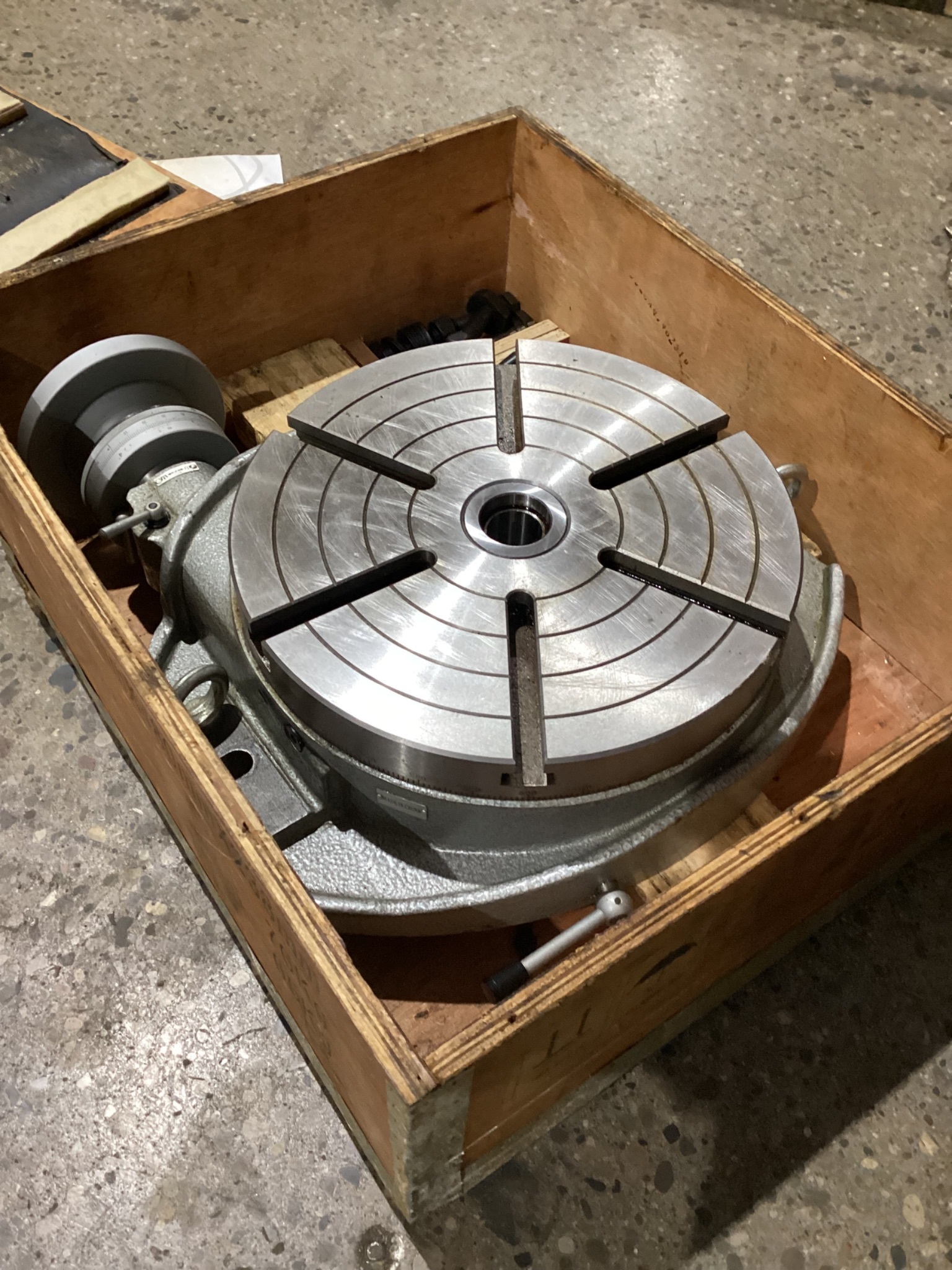 PHASE II 220-012 HORIZONTAL ROTARY TABLE USED 2