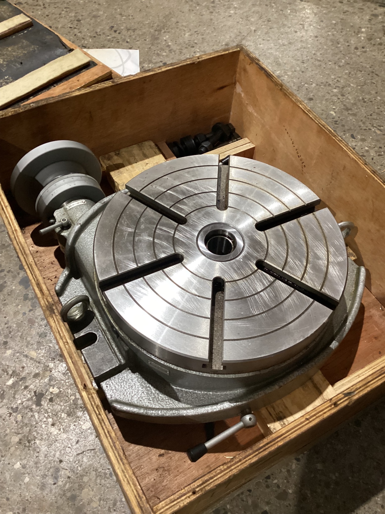 PHASE II 220-012 HORIZONTAL ROTARY TABLE USED 3