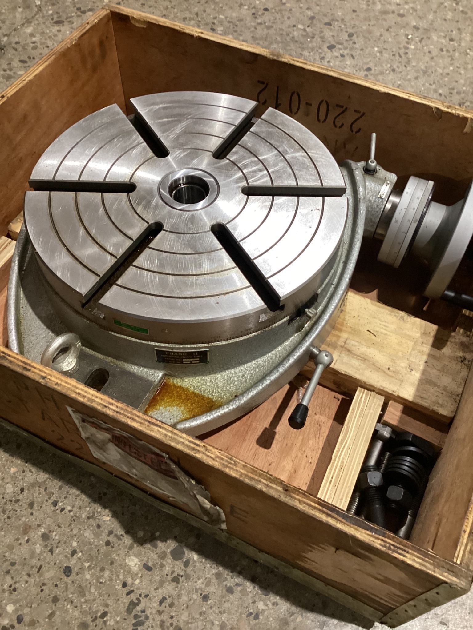 PHASE II 220-012 HORIZONTAL ROTARY TABLE USED 5