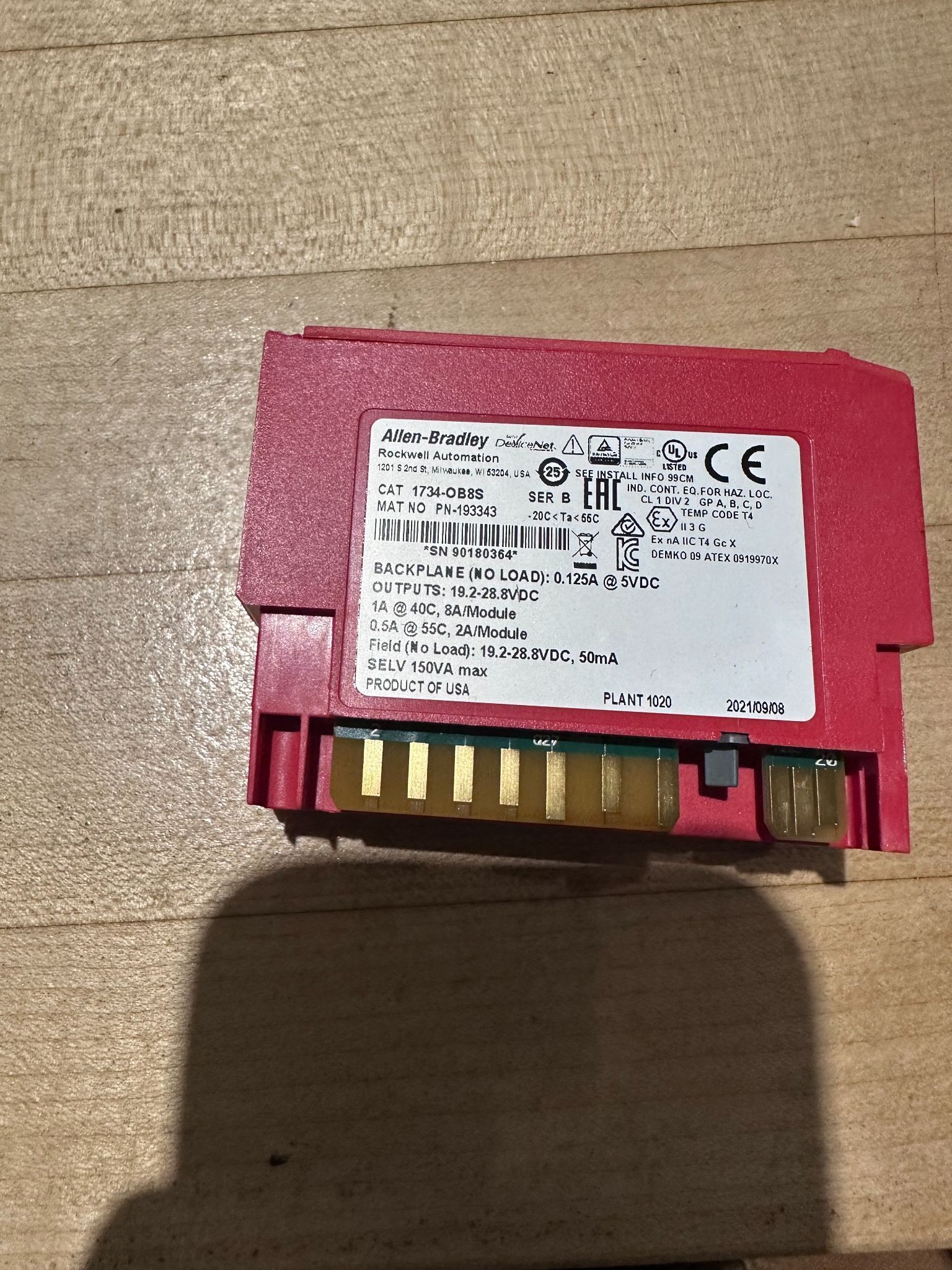 Allen-Bradley 1735-OB8S I/O Modules USED 1